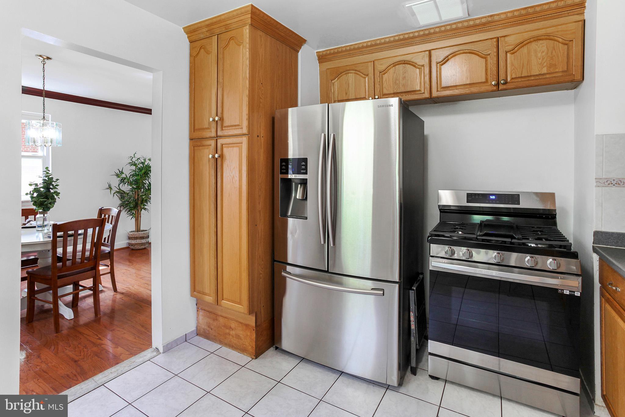 FAIRFAX TOWNE ESTATES - Residential