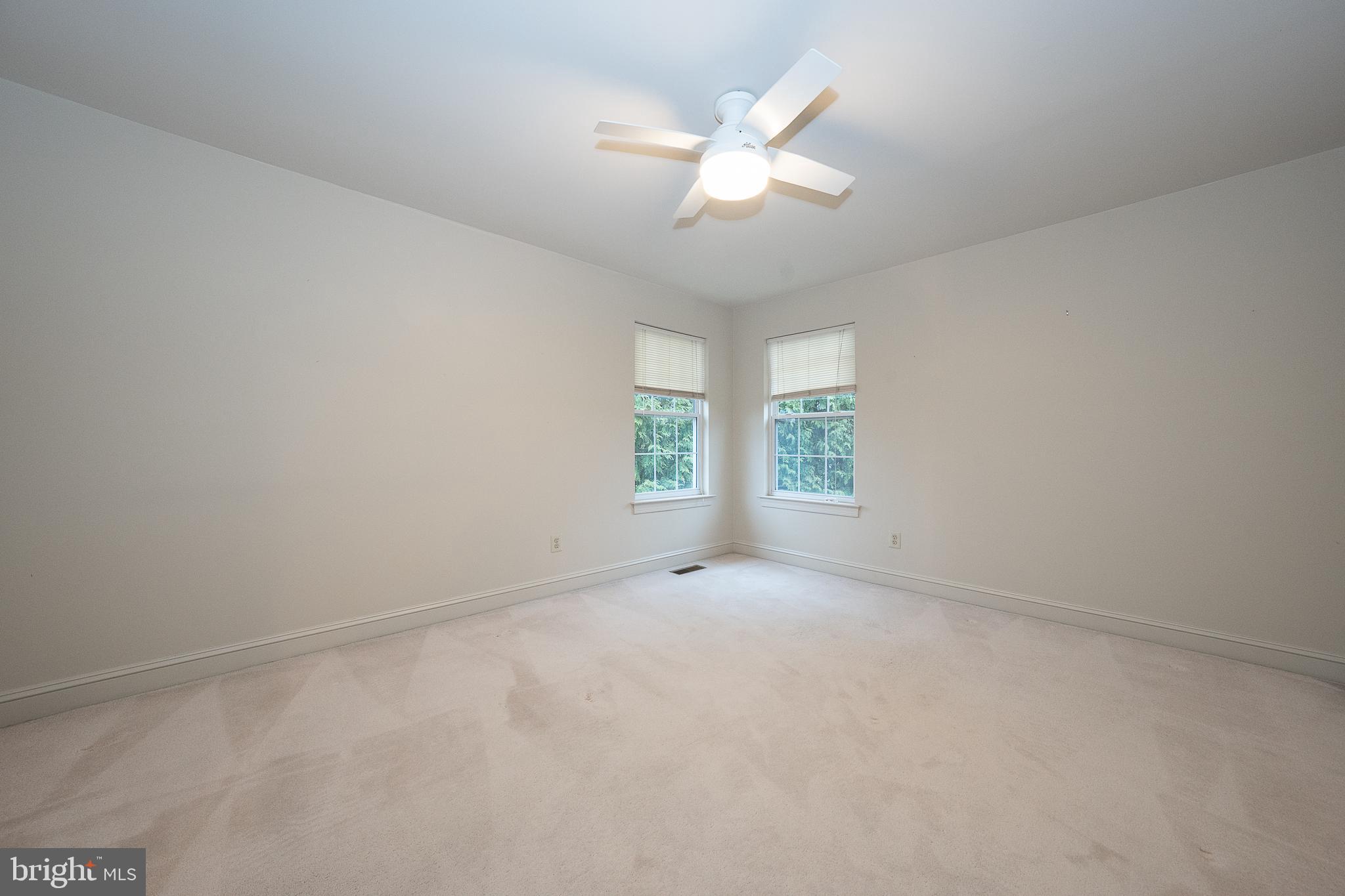 WILLOWDALE CROSSIN - Residential