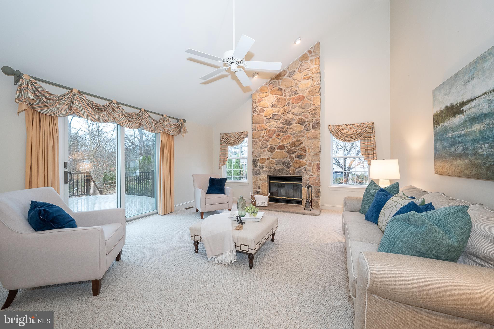 WILLOWDALE CROSSIN - Residential