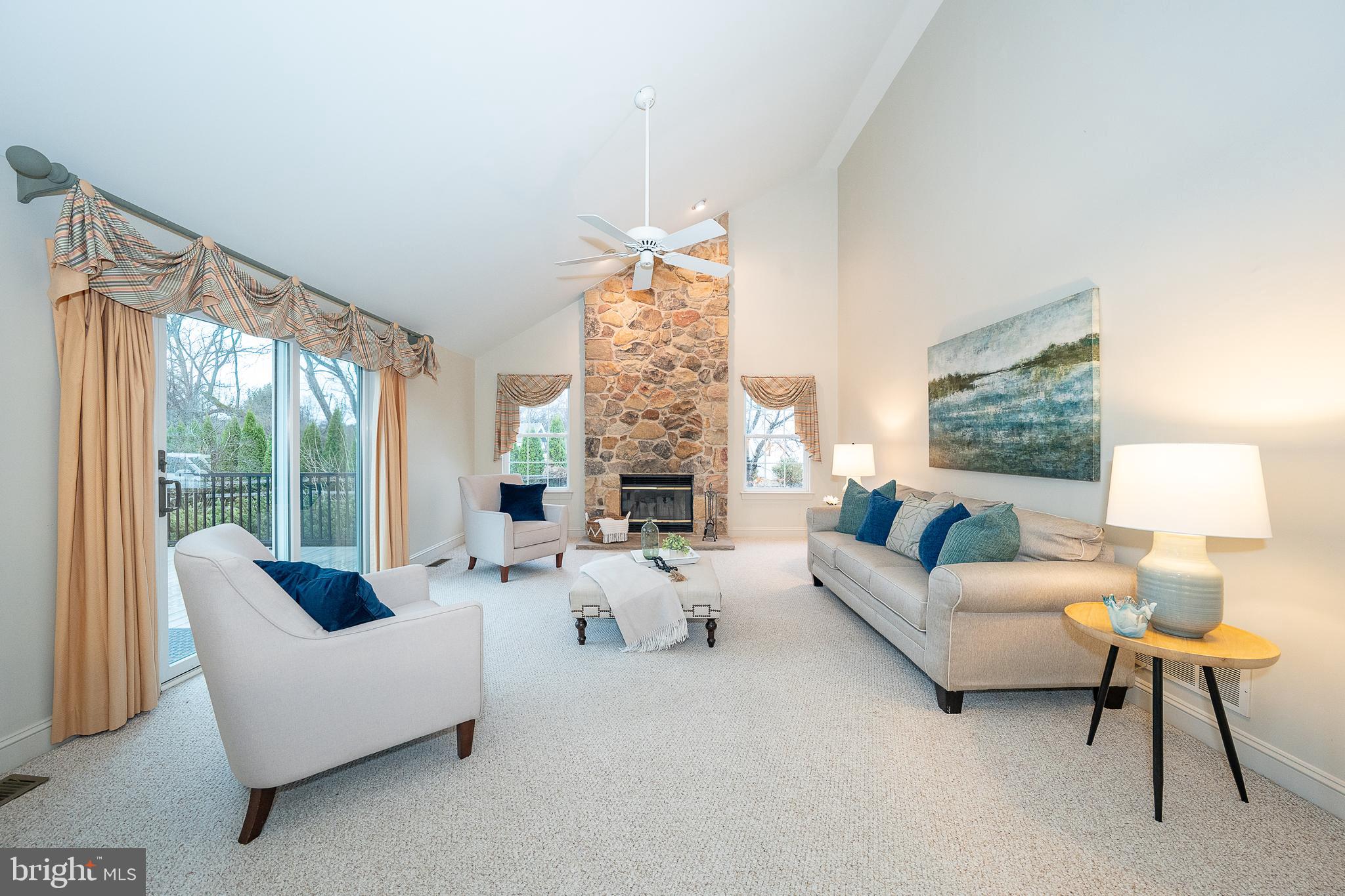 WILLOWDALE CROSSIN - Residential