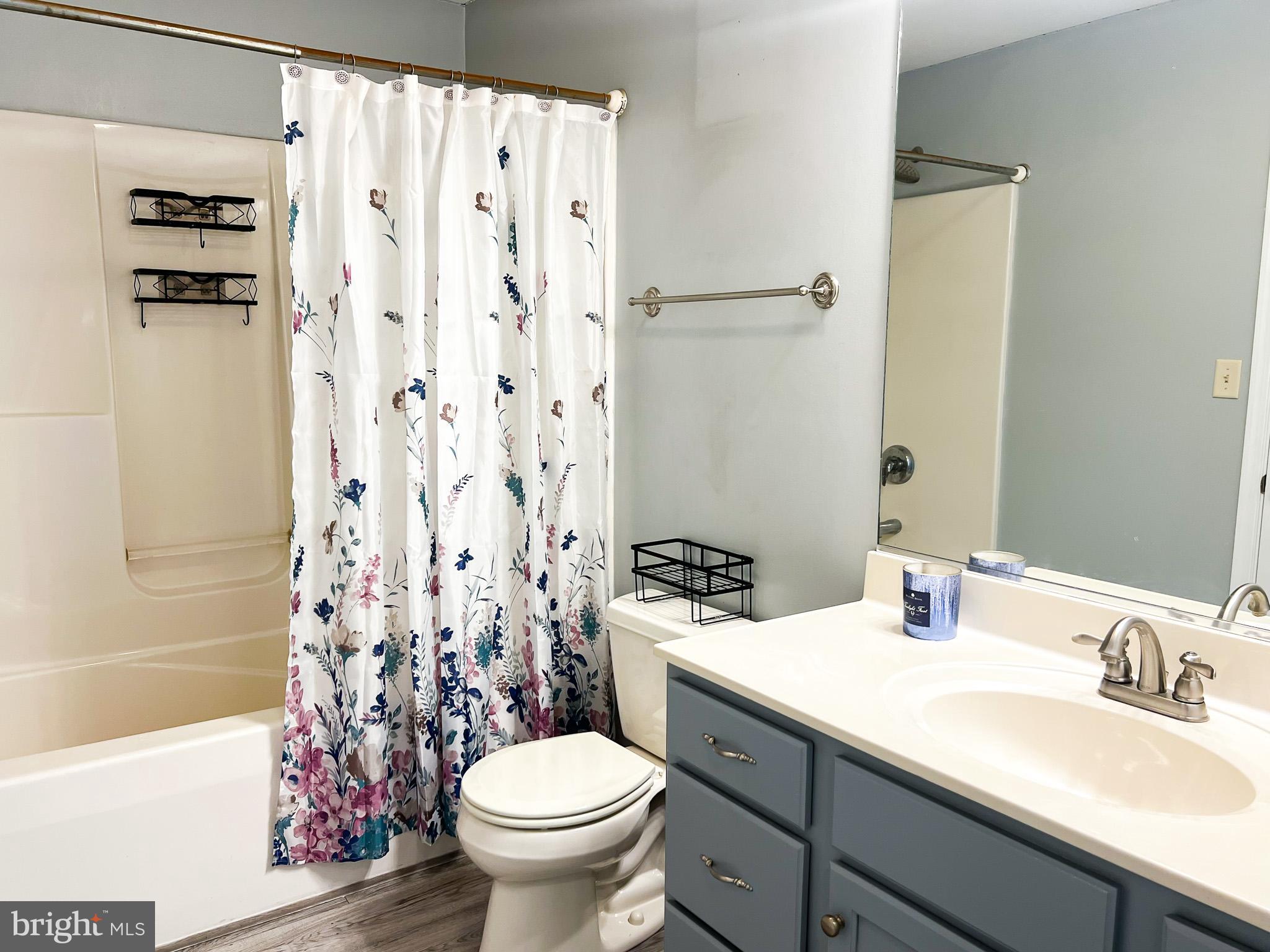 SPRING VALLEY - Residential