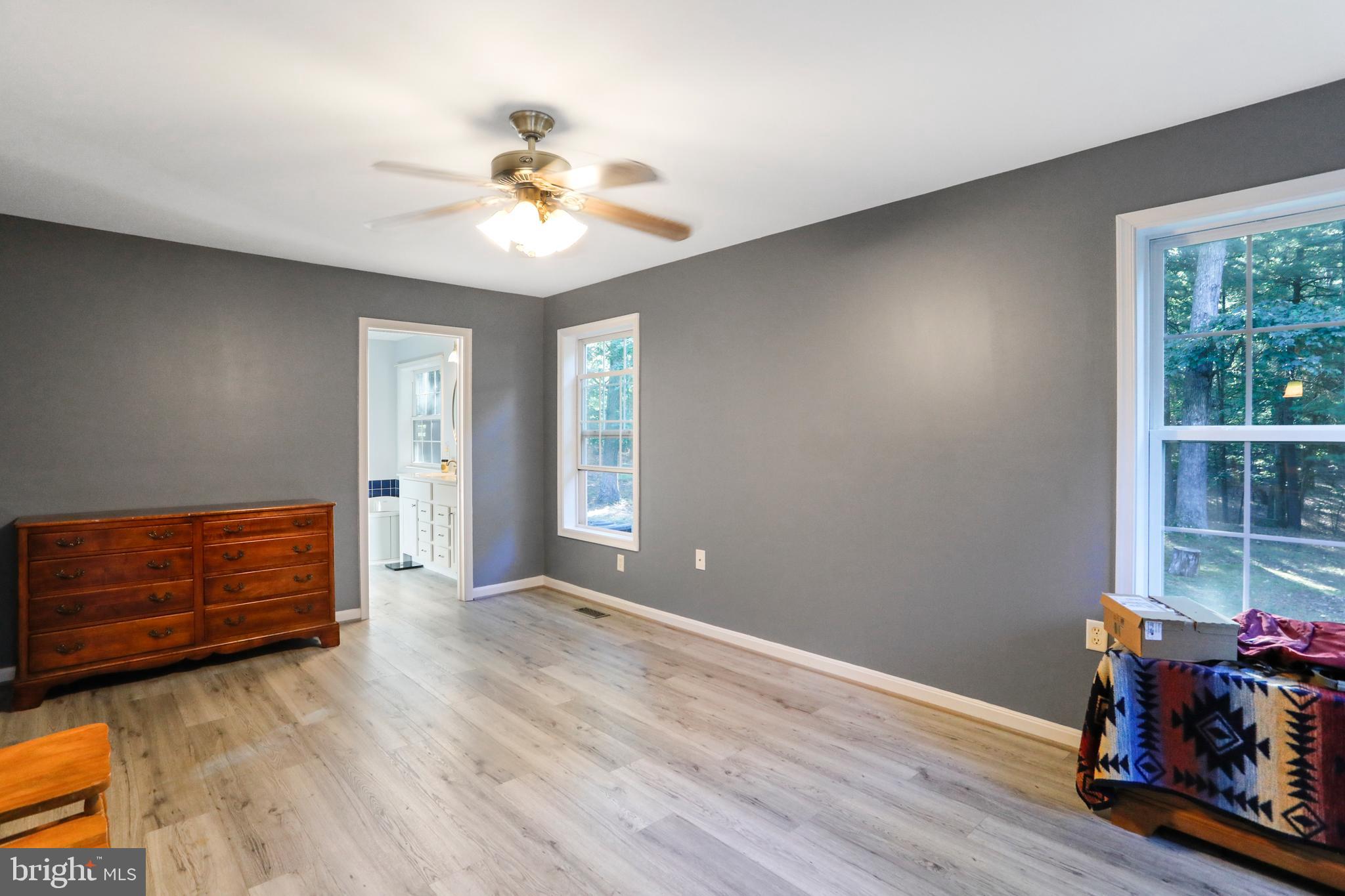 SPRING VALLEY - Residential