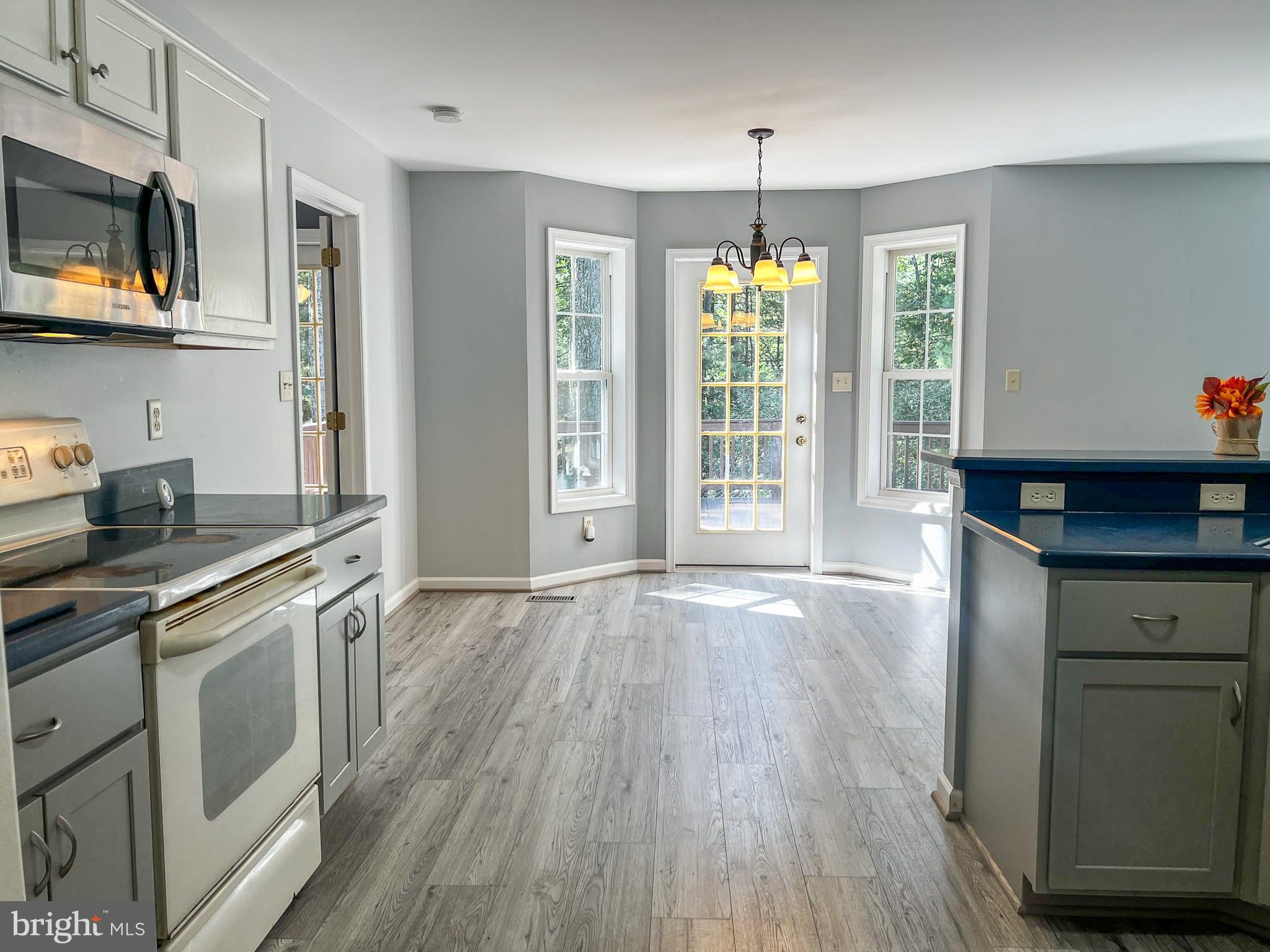 SPRING VALLEY - Residential