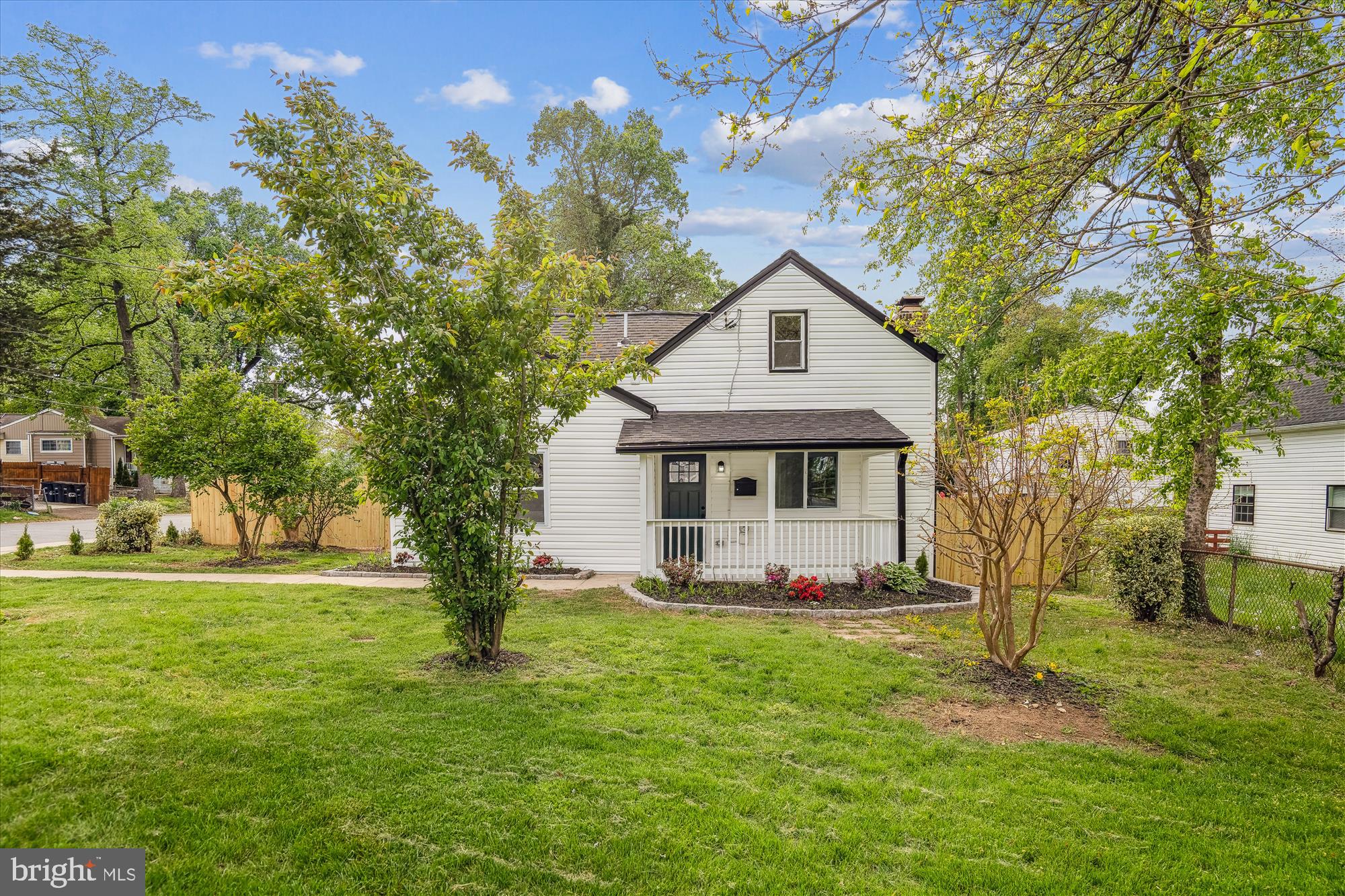 RIVERDALE - Residential