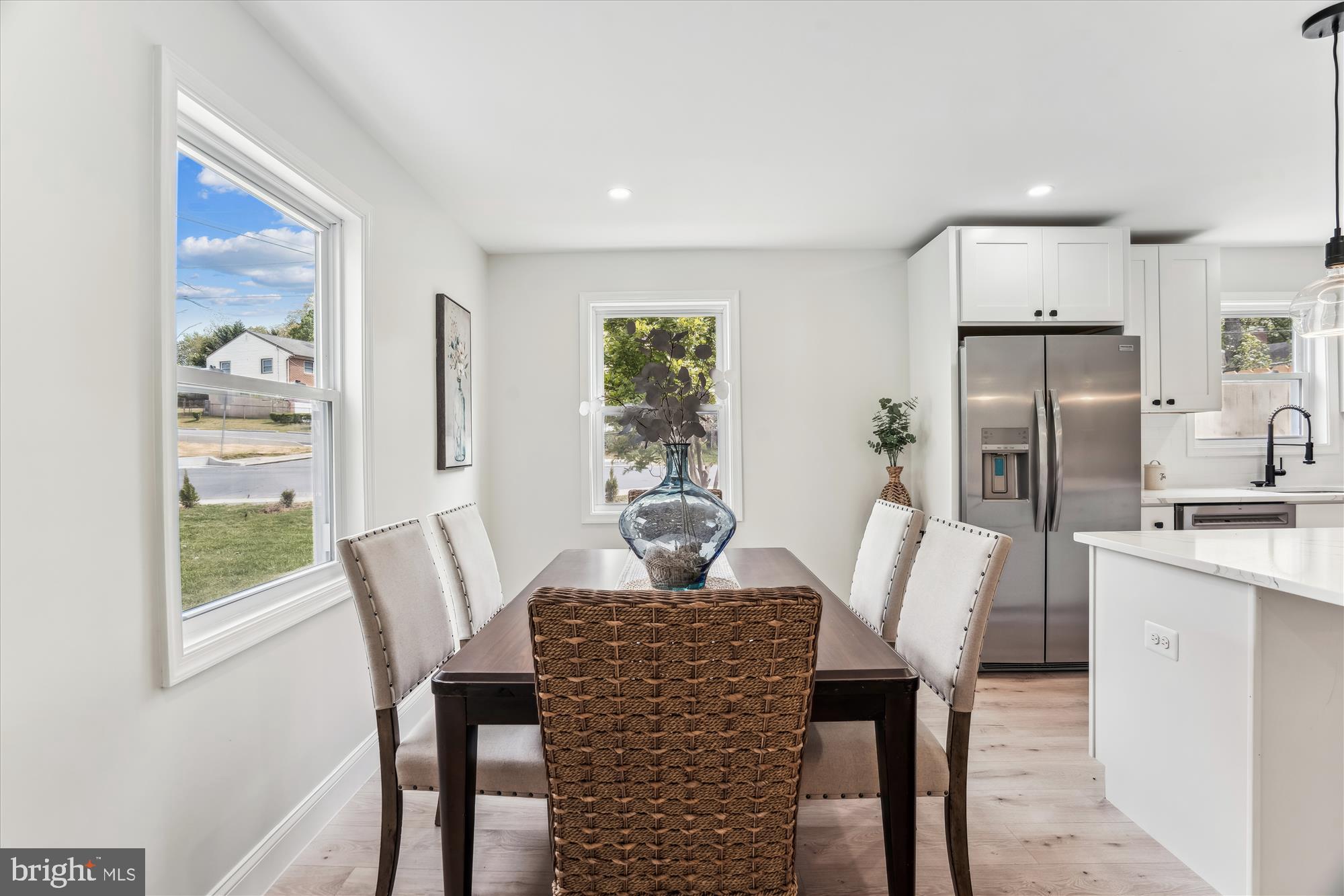 RIVERDALE - Residential