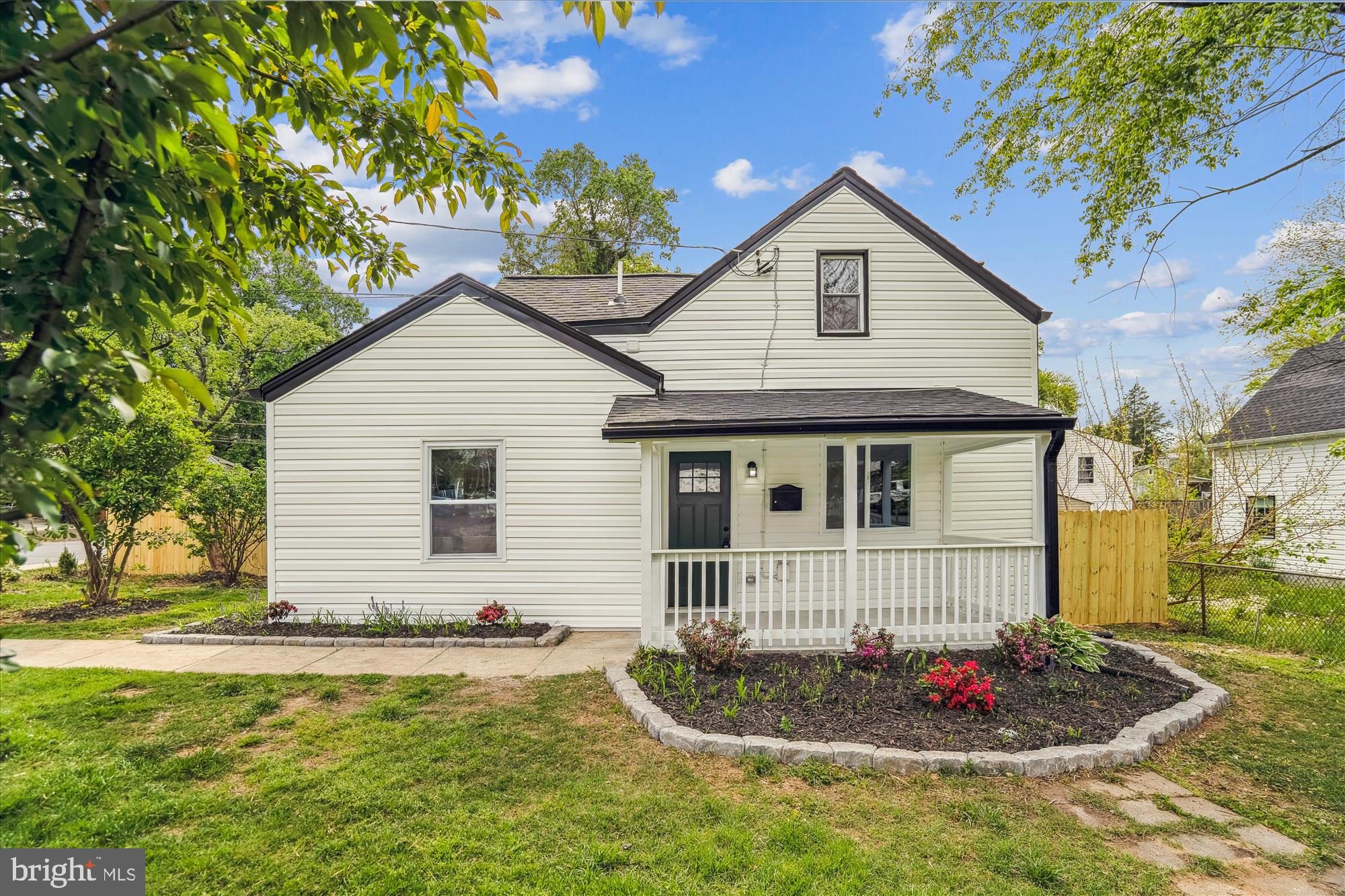 RIVERDALE - Residential