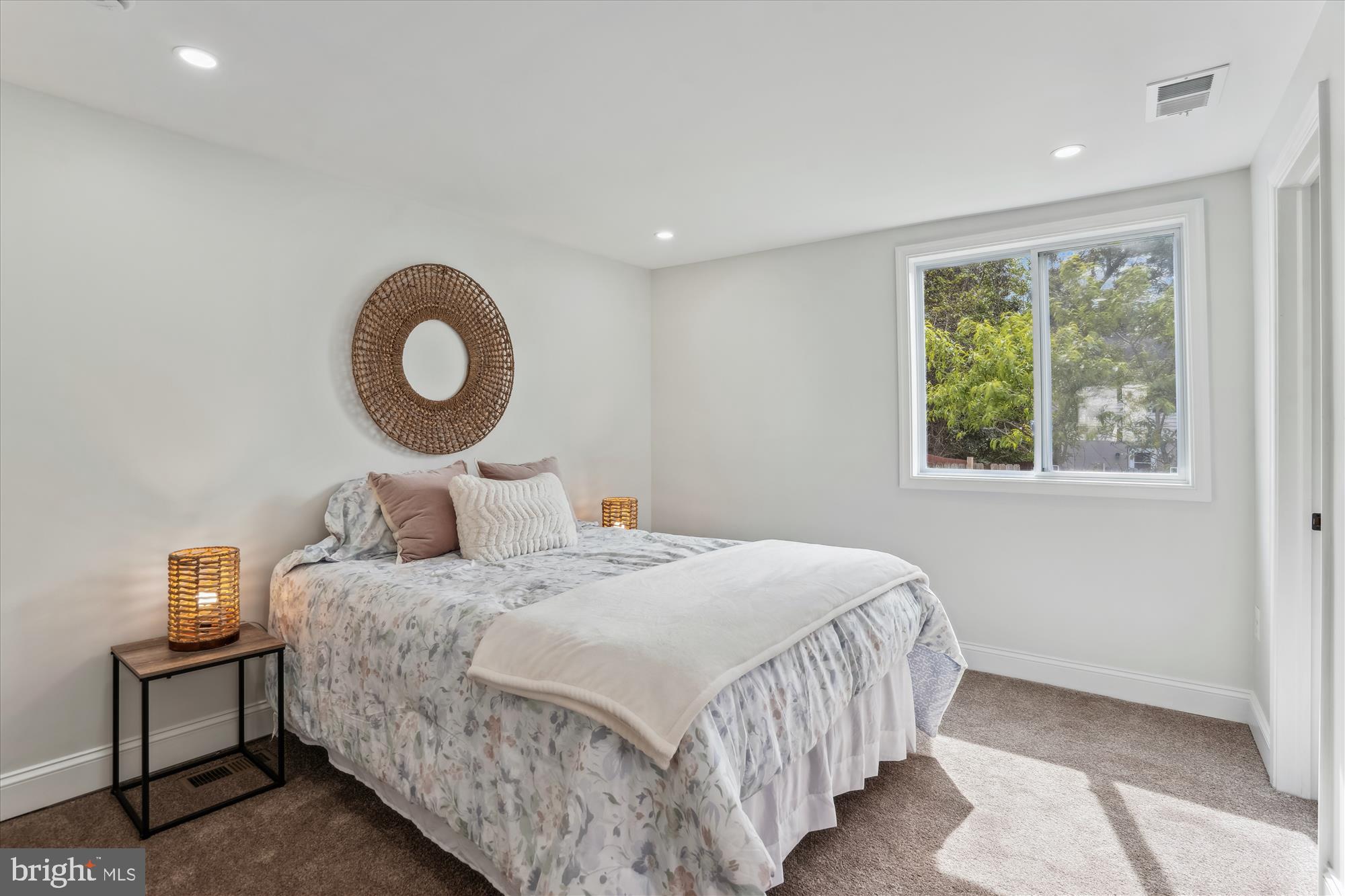 RIVERDALE - Residential