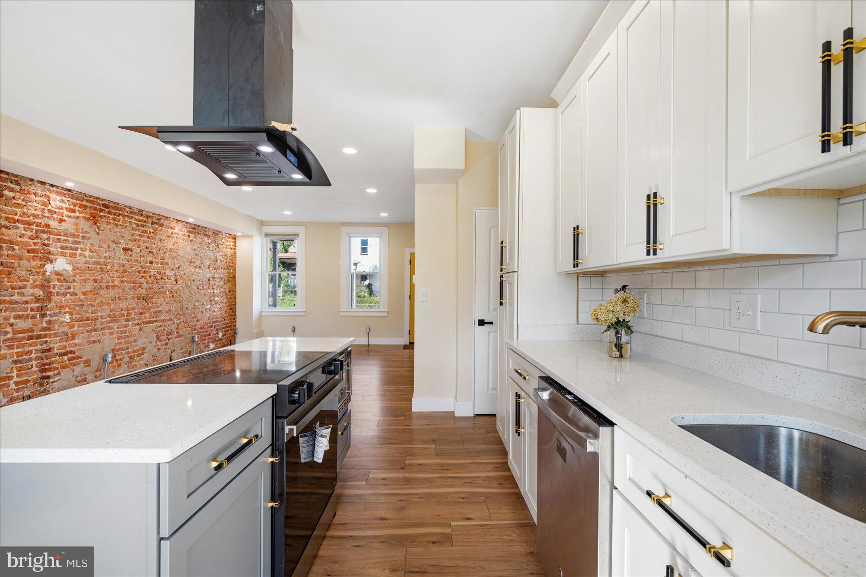 FOREST PARK - Residential