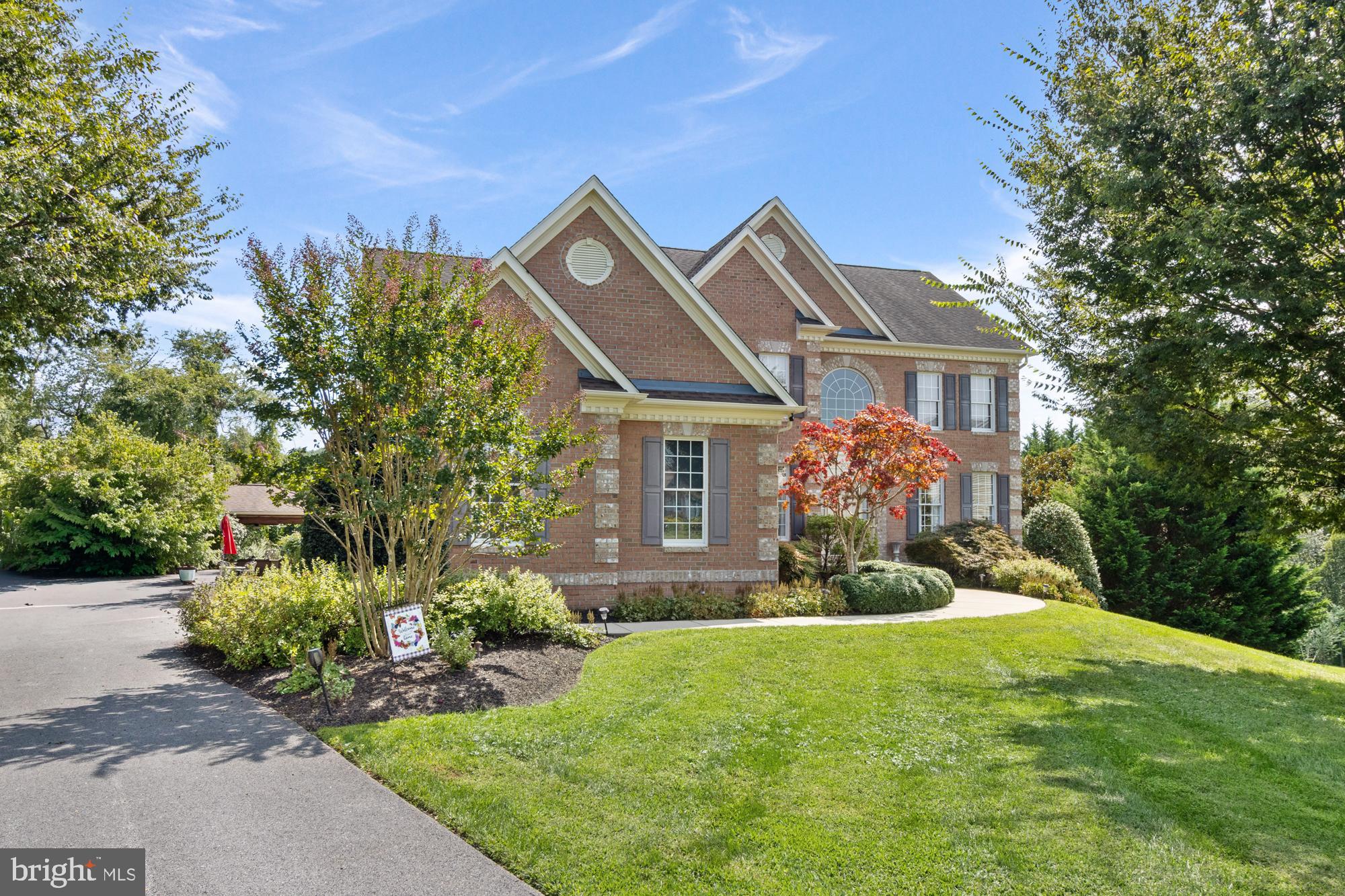 2021 TWIN LAKES DRIVE