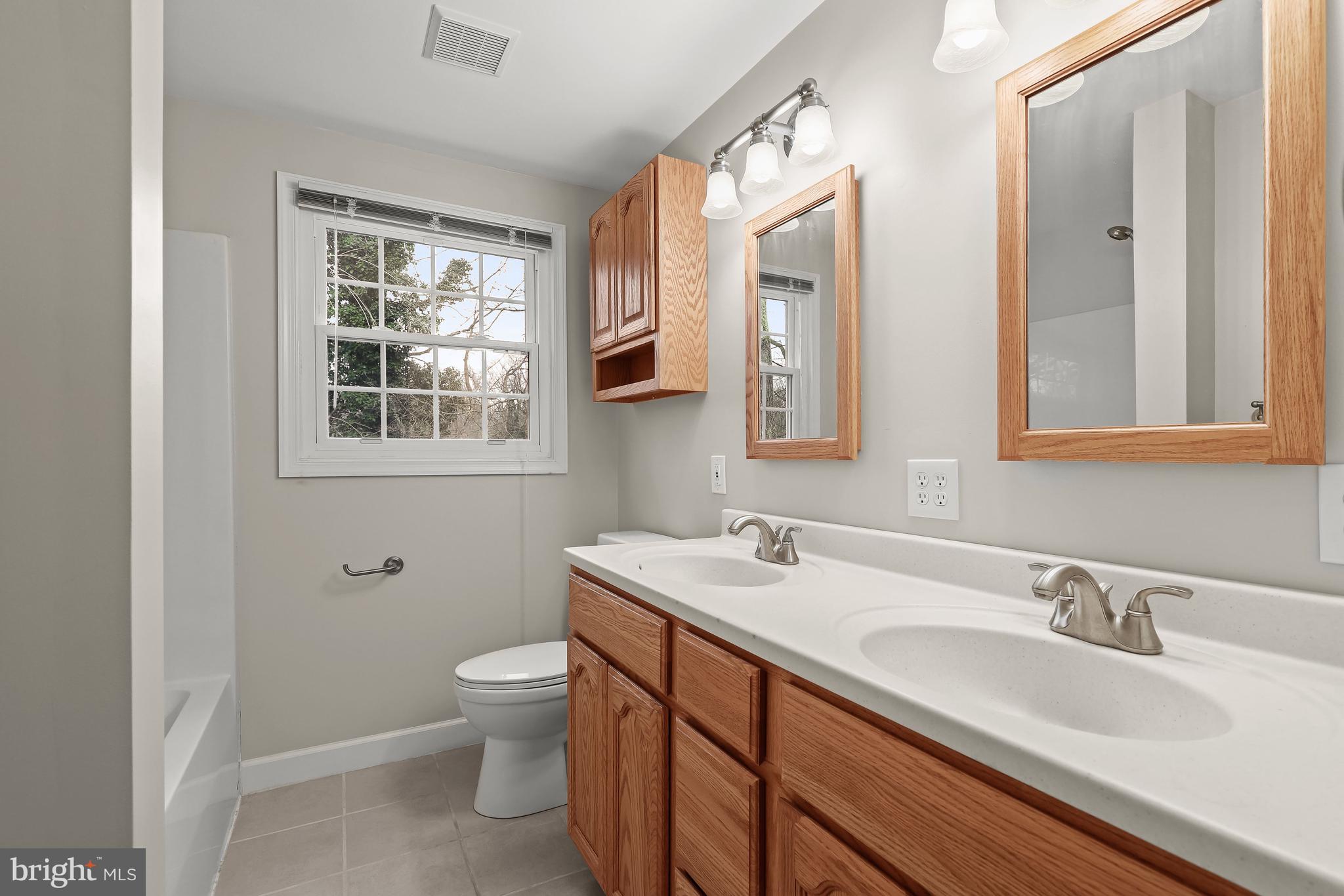 LONGFELLOW - Residential