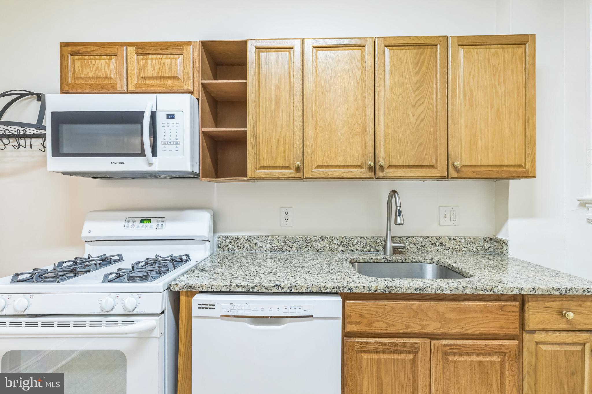 PETWORTH - Residential Lease