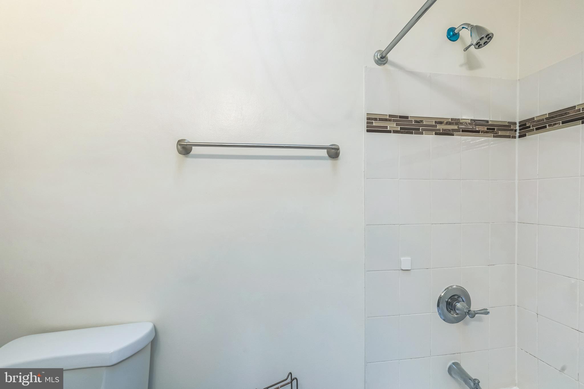 PETWORTH - Residential Lease