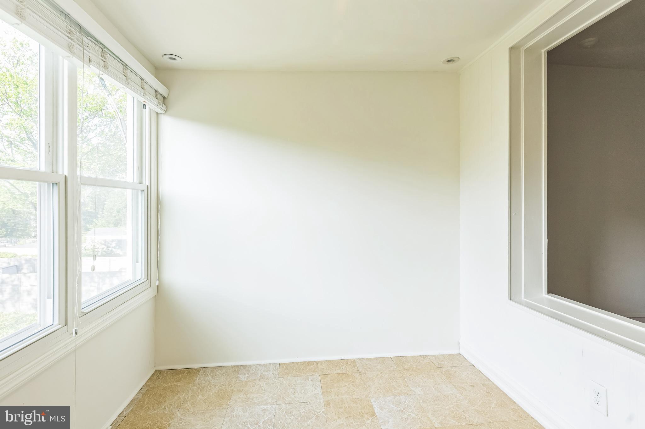 PETWORTH - Residential Lease