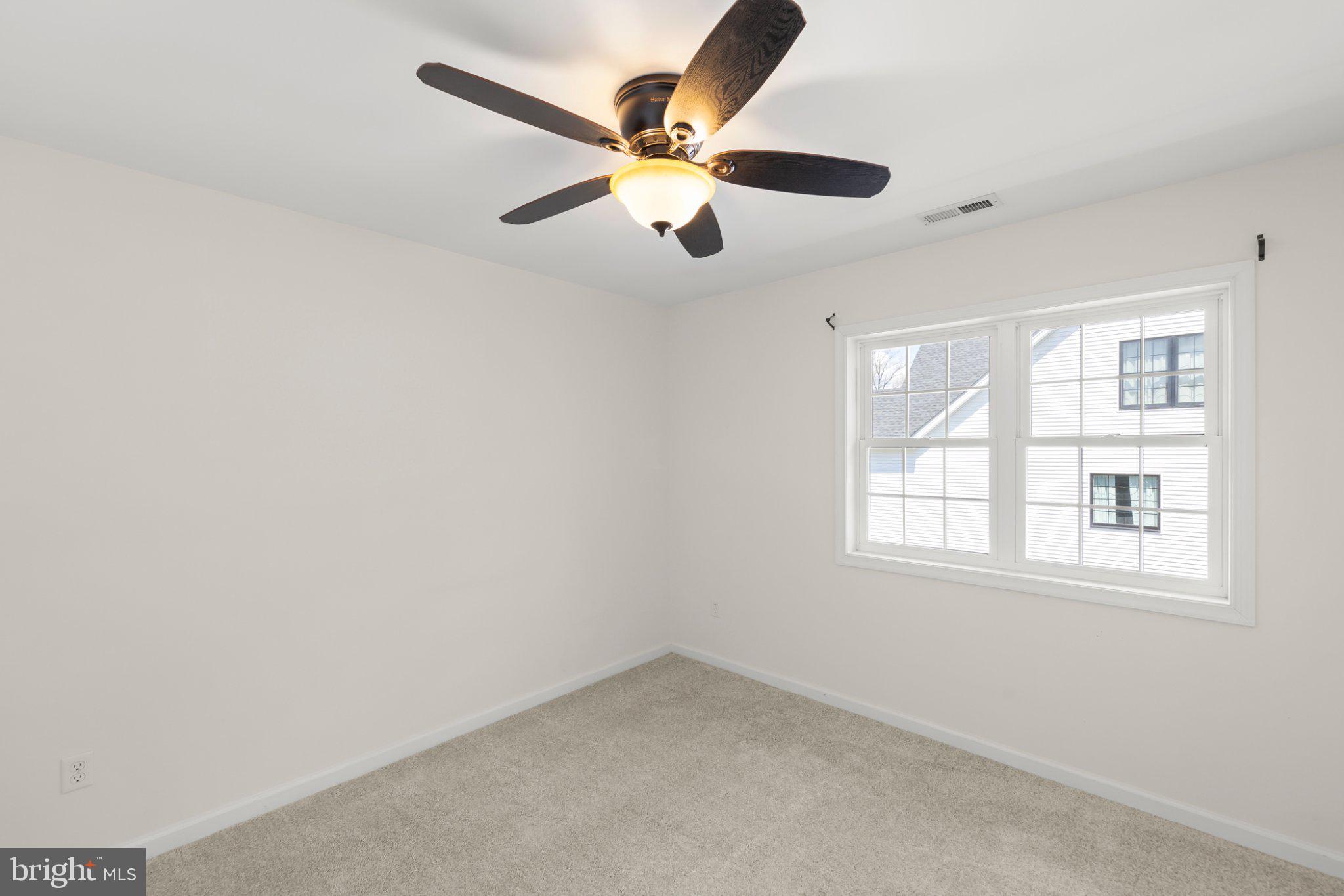 LAKE HOLIDAY ESTATES - Residential