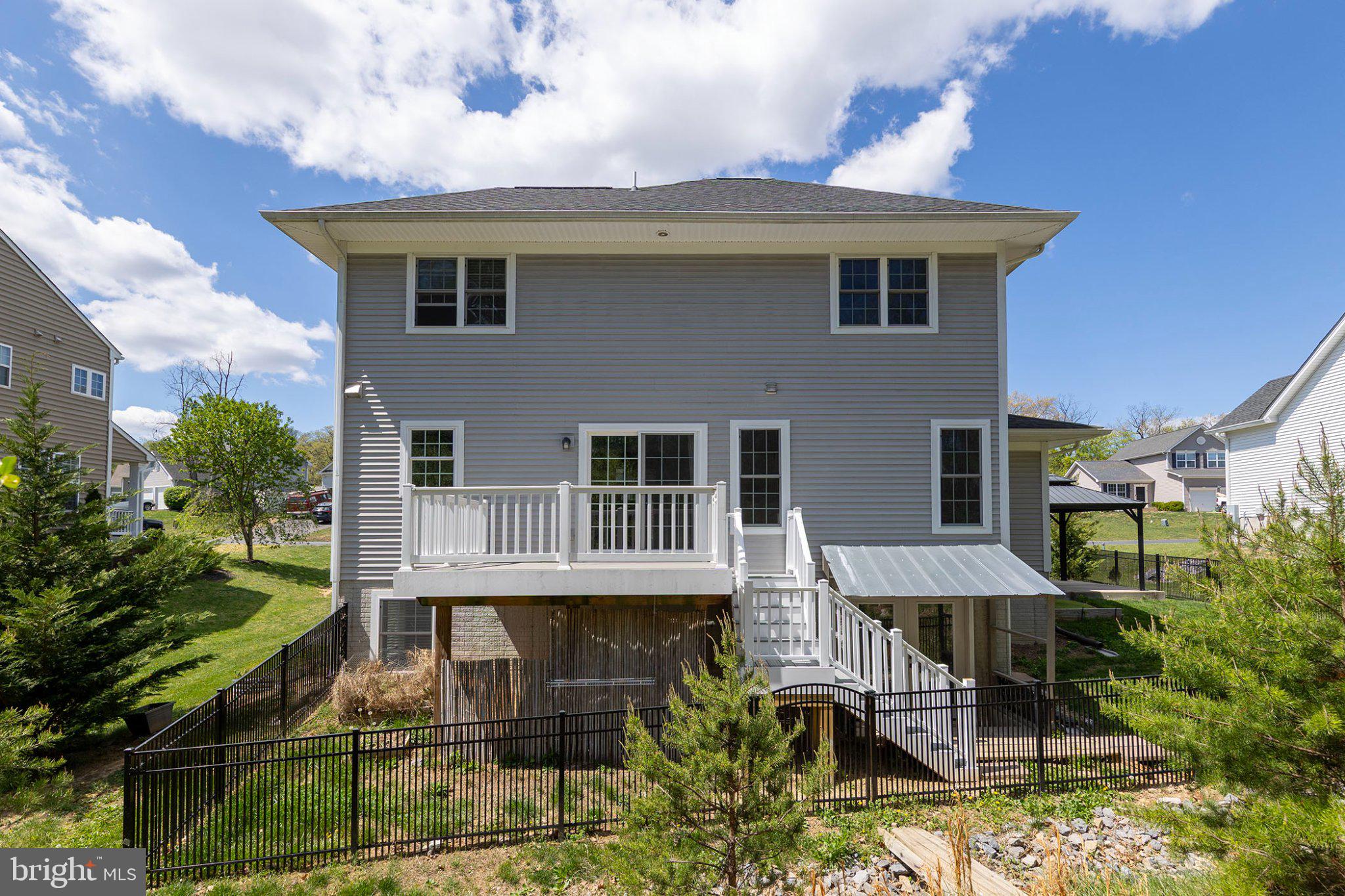 LAKE HOLIDAY ESTATES - Residential