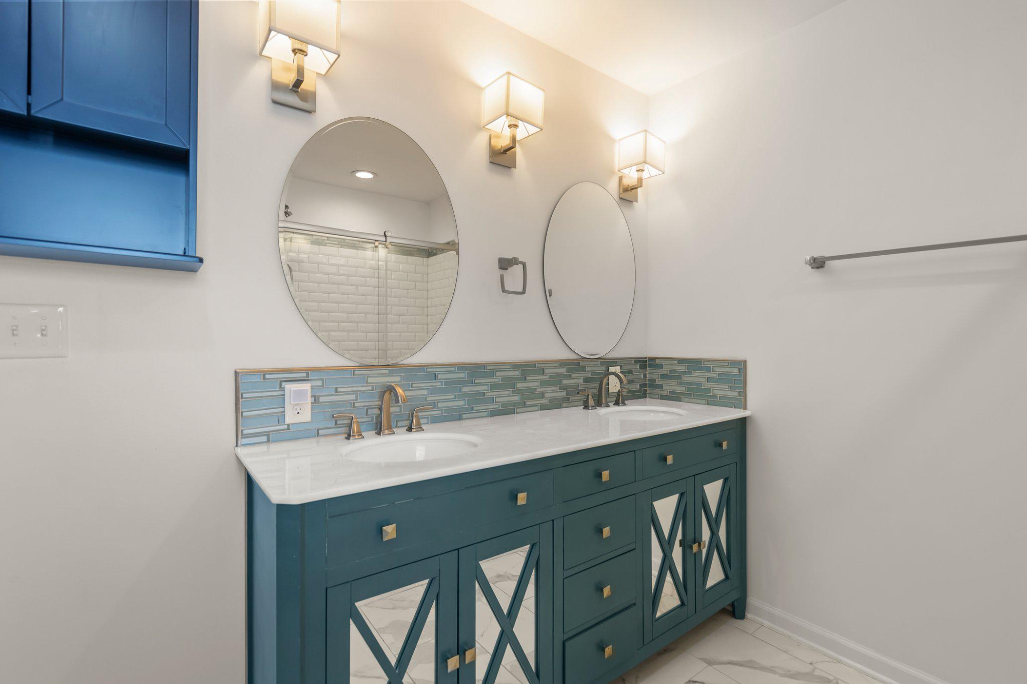 LAKE HOLIDAY ESTATES - Residential