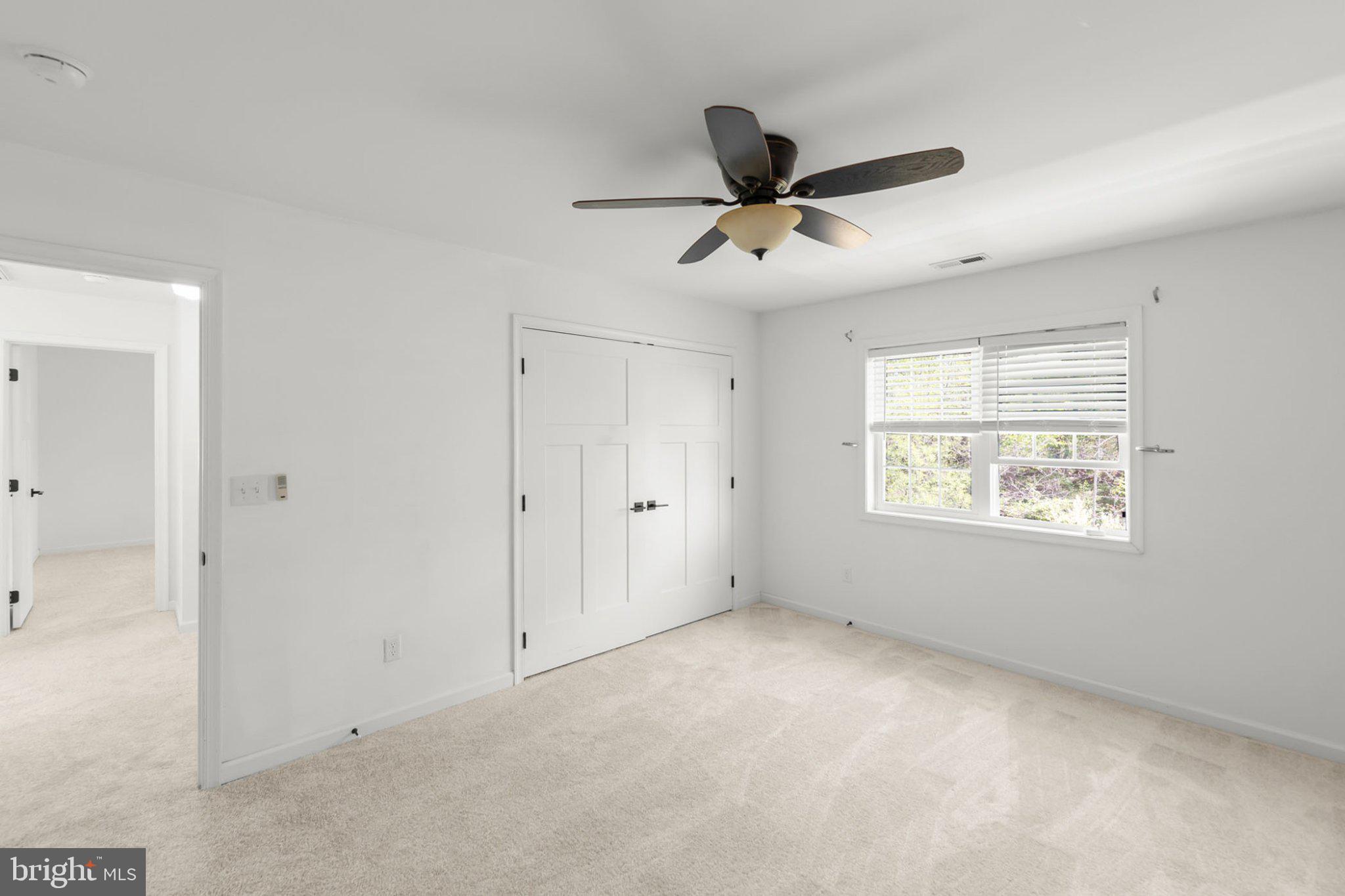 LAKE HOLIDAY ESTATES - Residential