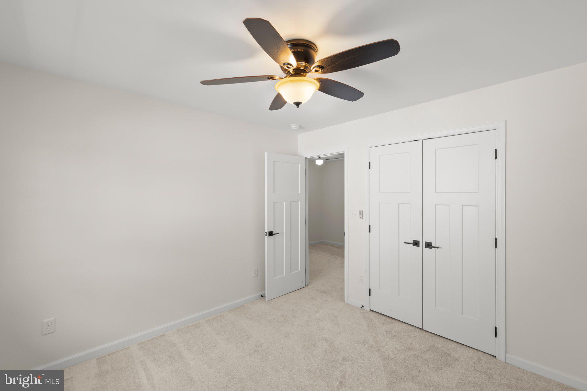 LAKE HOLIDAY ESTATES - Residential