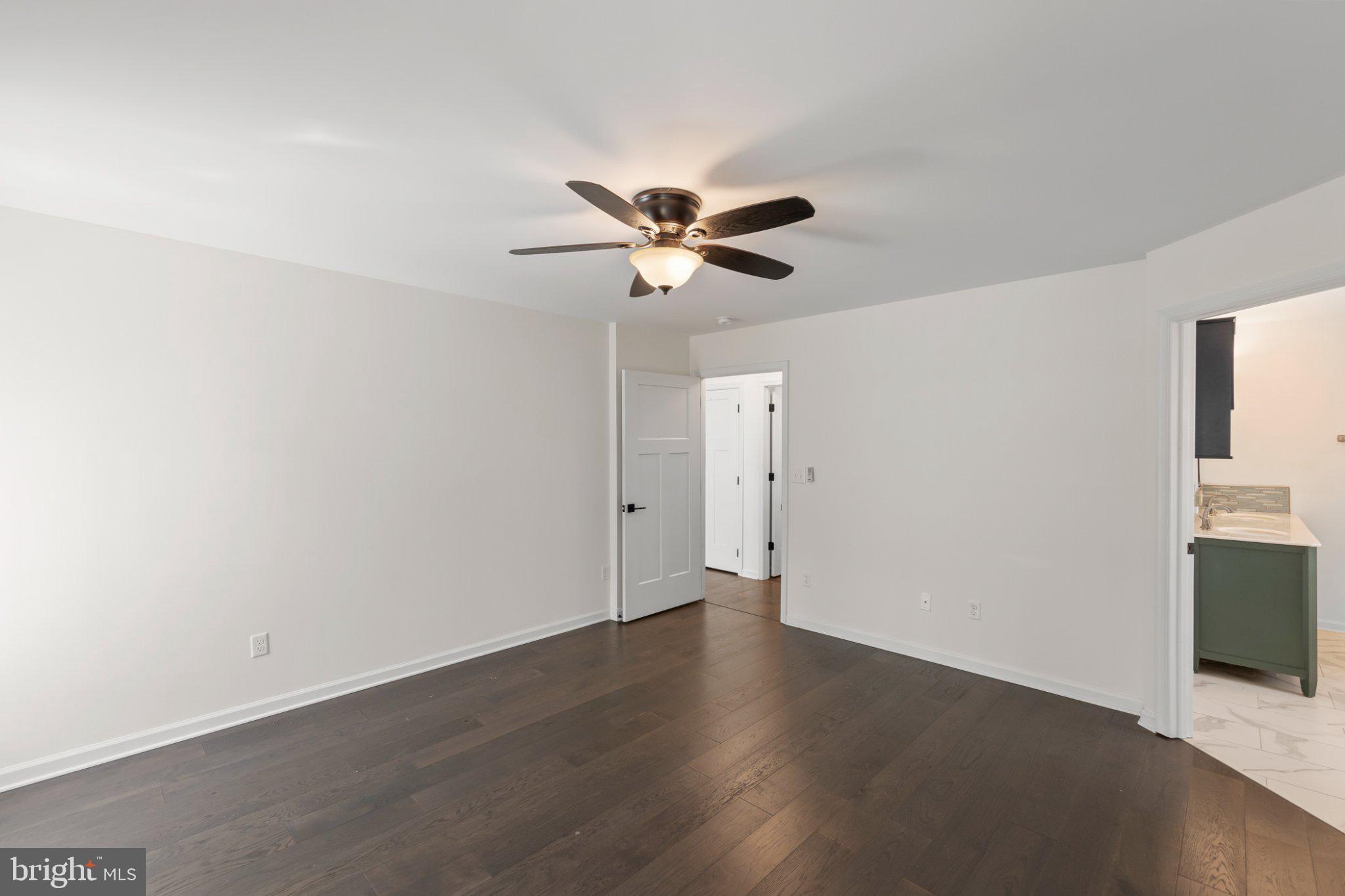 LAKE HOLIDAY ESTATES - Residential