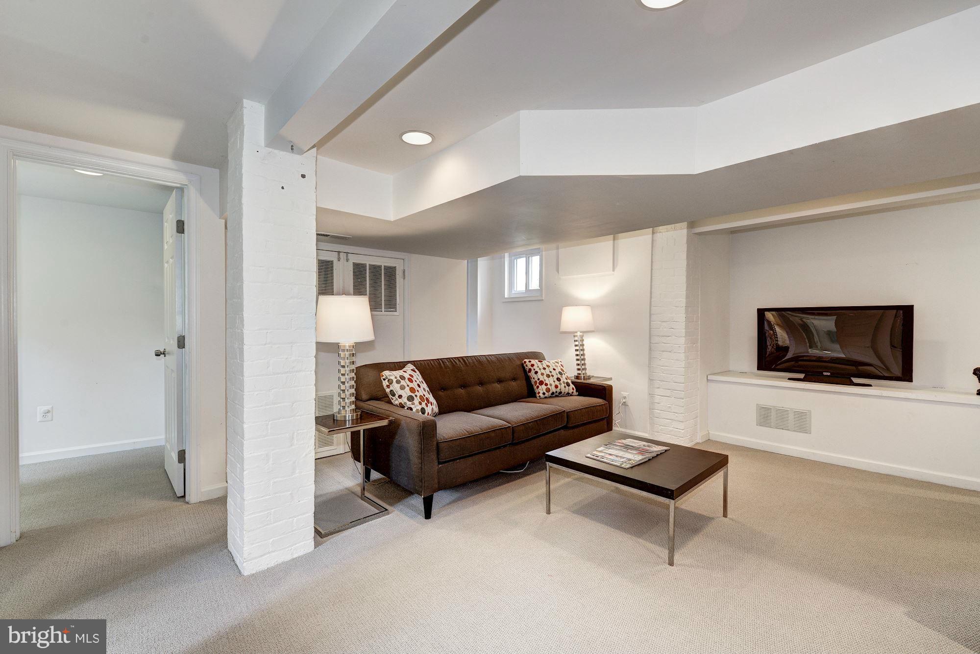 GLENBROOK VILLAGE - Residential