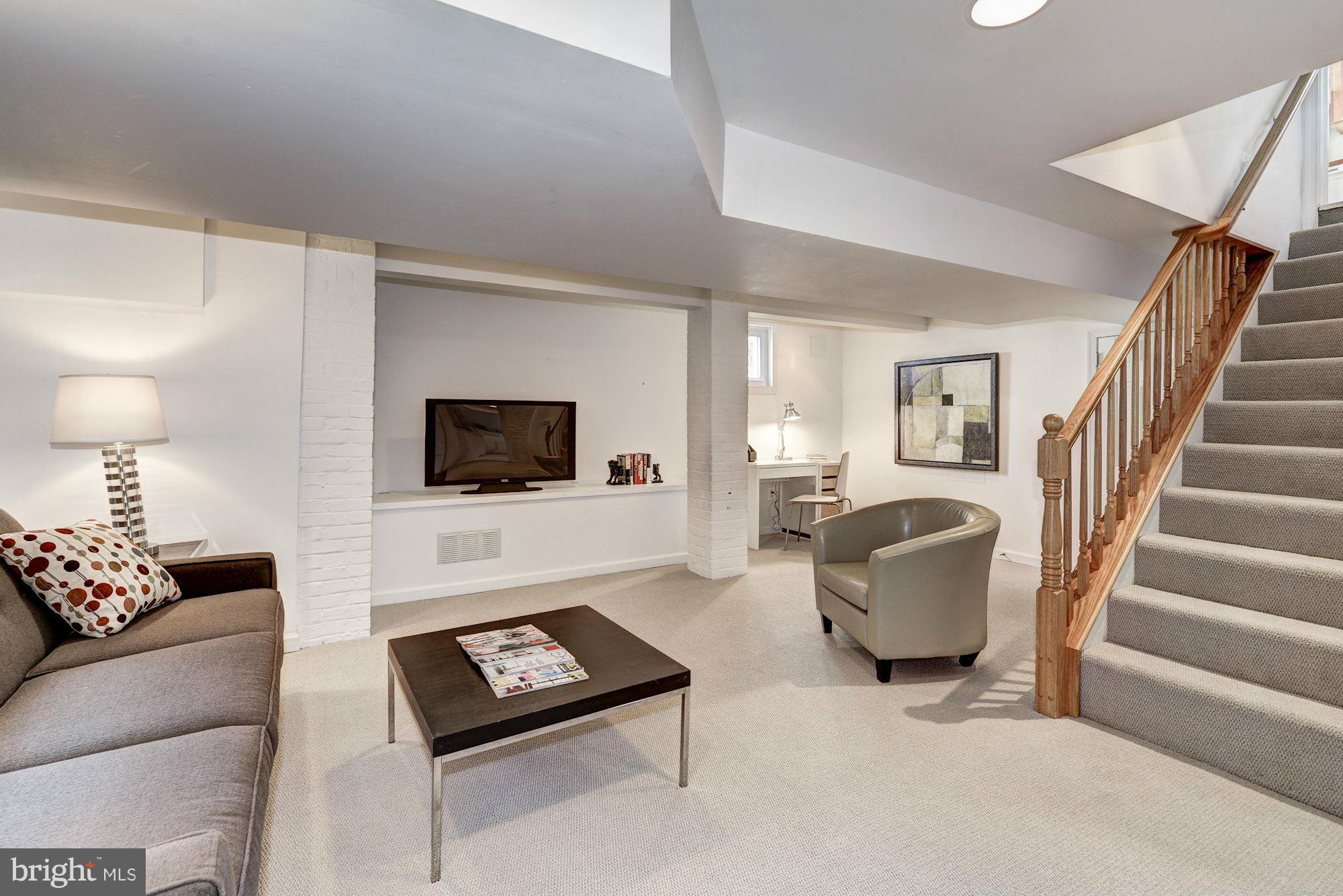 GLENBROOK VILLAGE - Residential