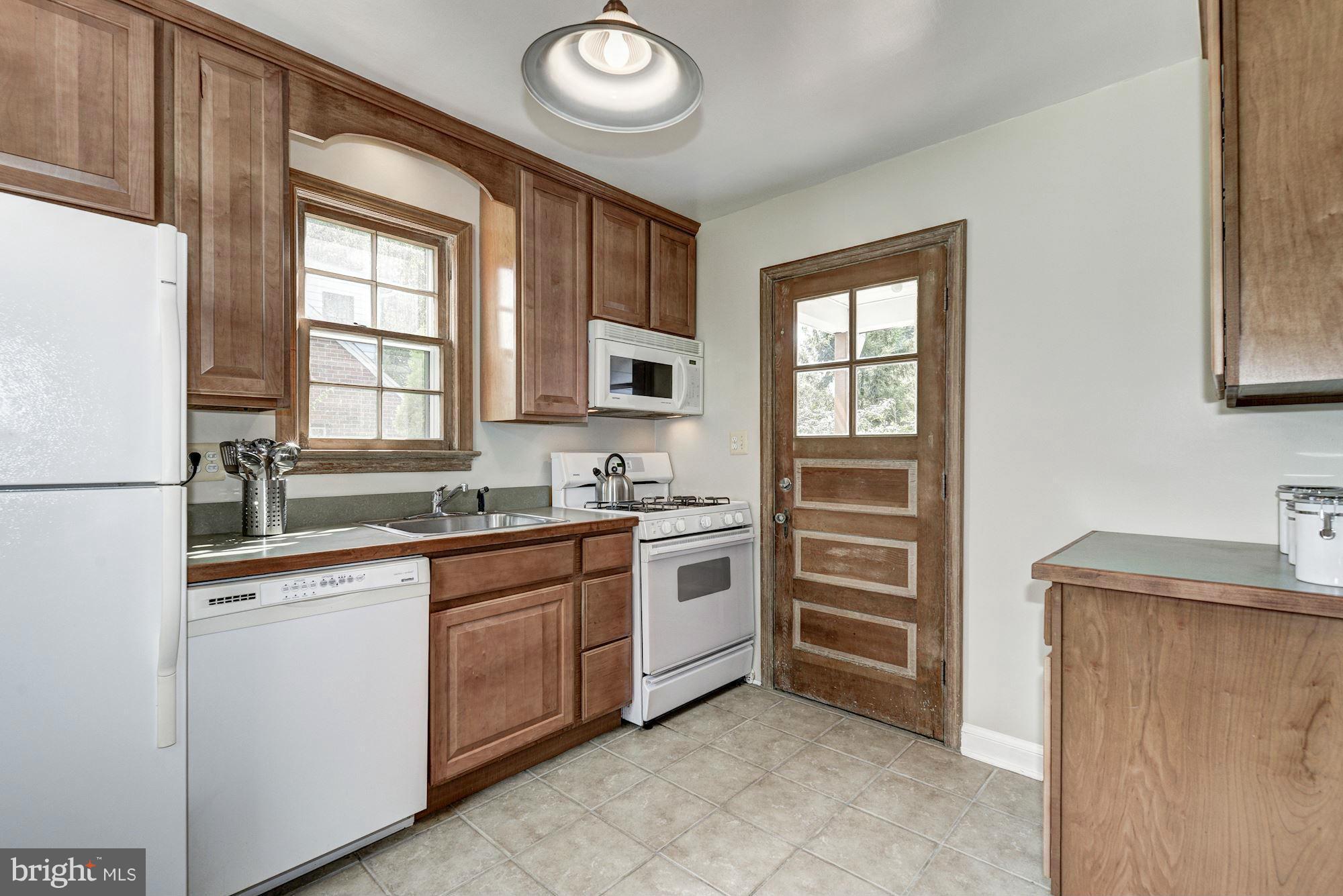 GLENBROOK VILLAGE - Residential