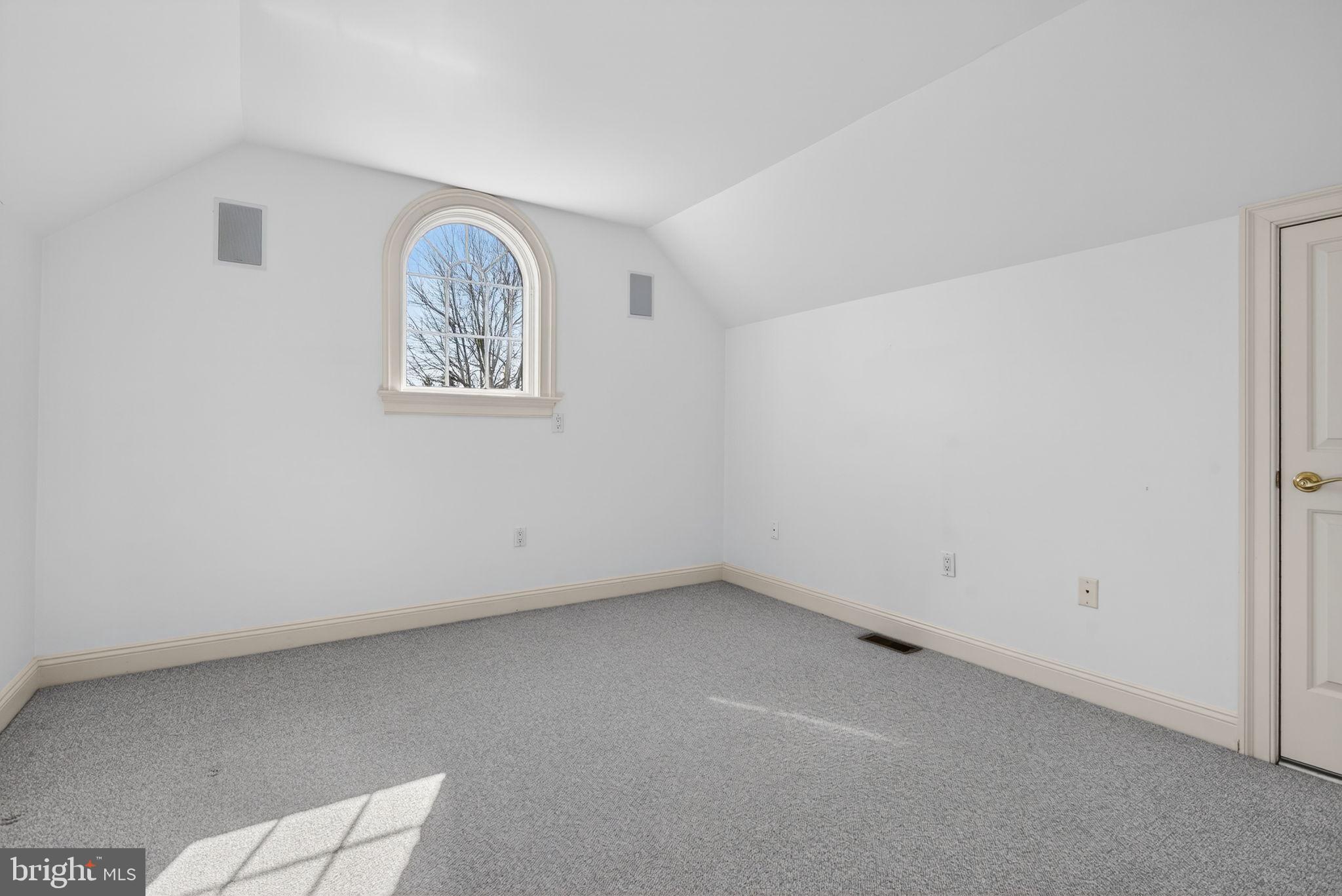 OAK LANE - Residential