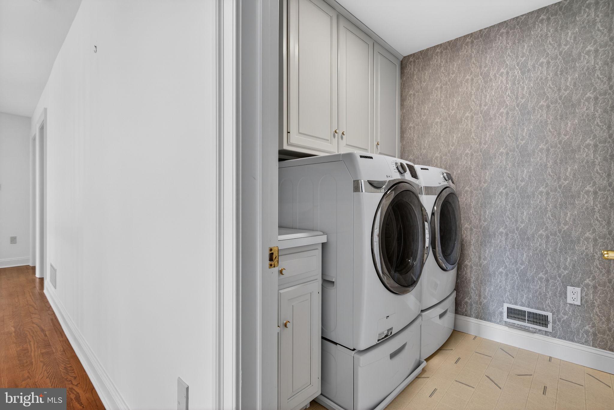 OAK LANE - Residential