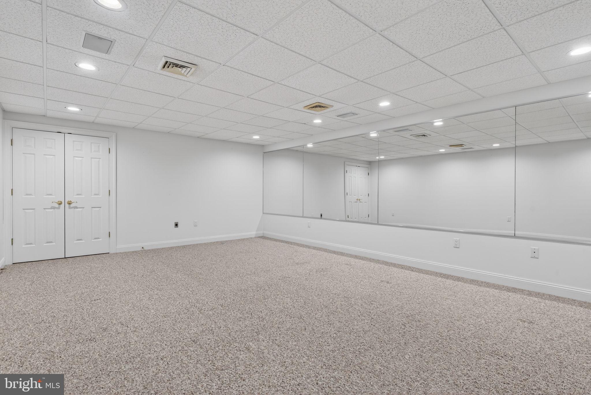 OAK LANE - Residential