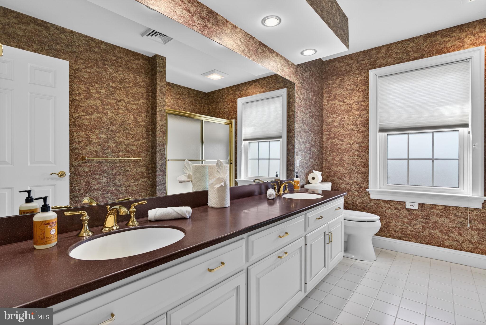 OAK LANE - Residential