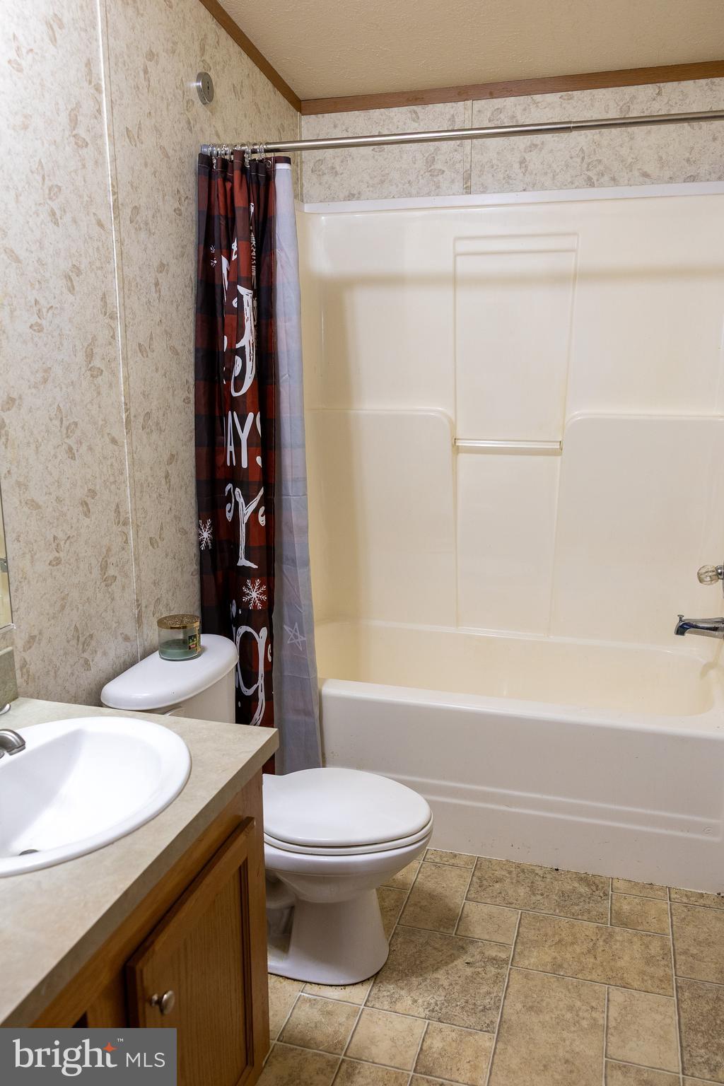 FAIRVIEW MANOR - Residential