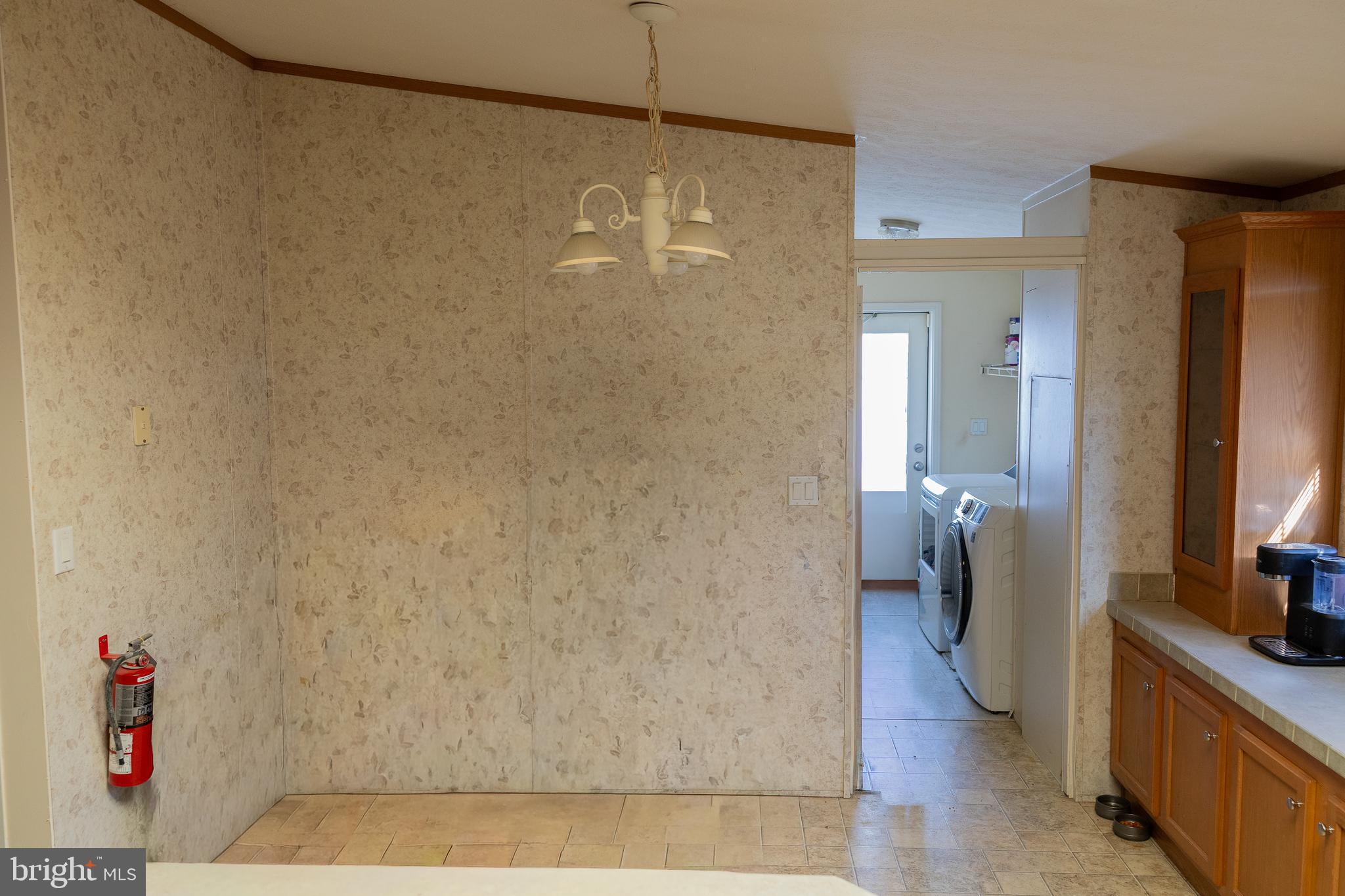 FAIRVIEW MANOR - Residential