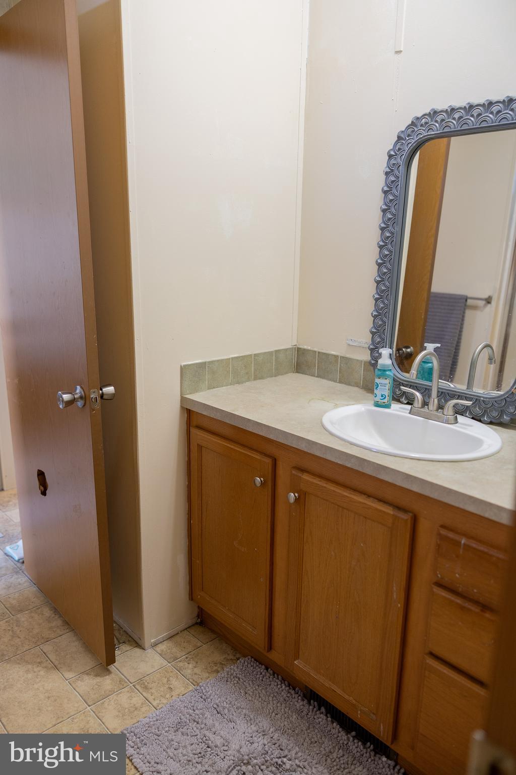 FAIRVIEW MANOR - Residential