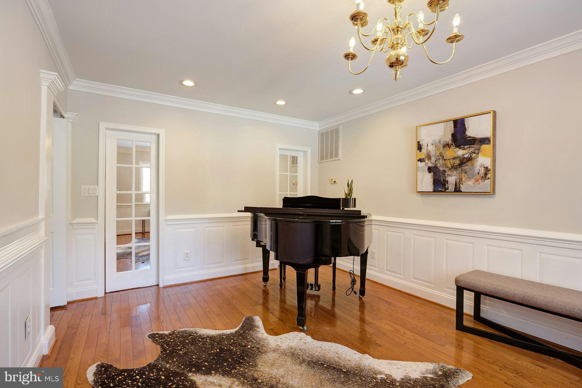 MCHENRY HEIGHTS - Residential