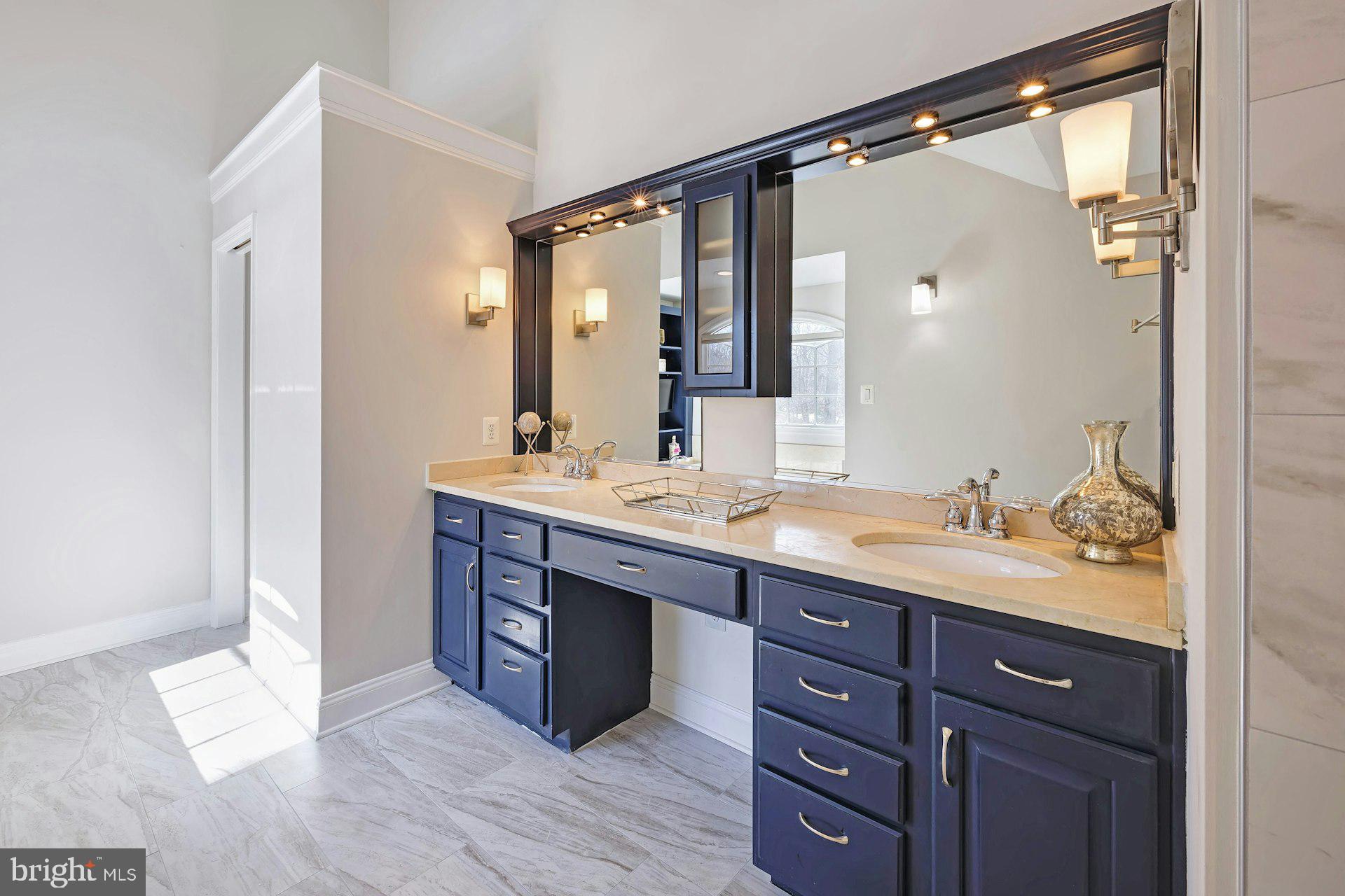 MCHENRY HEIGHTS - Residential