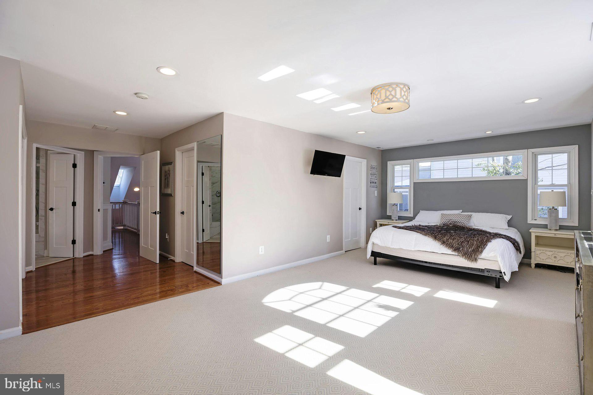 MCHENRY HEIGHTS - Residential