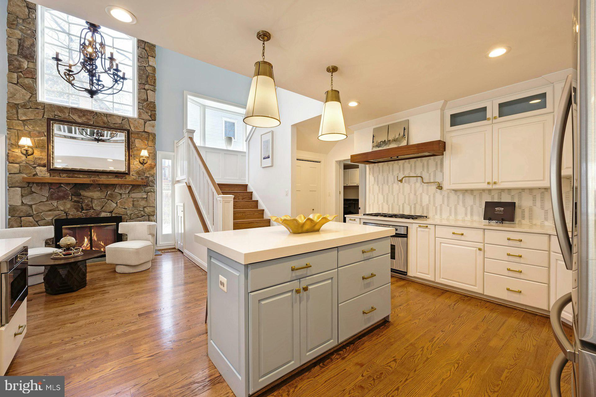 MCHENRY HEIGHTS - Residential