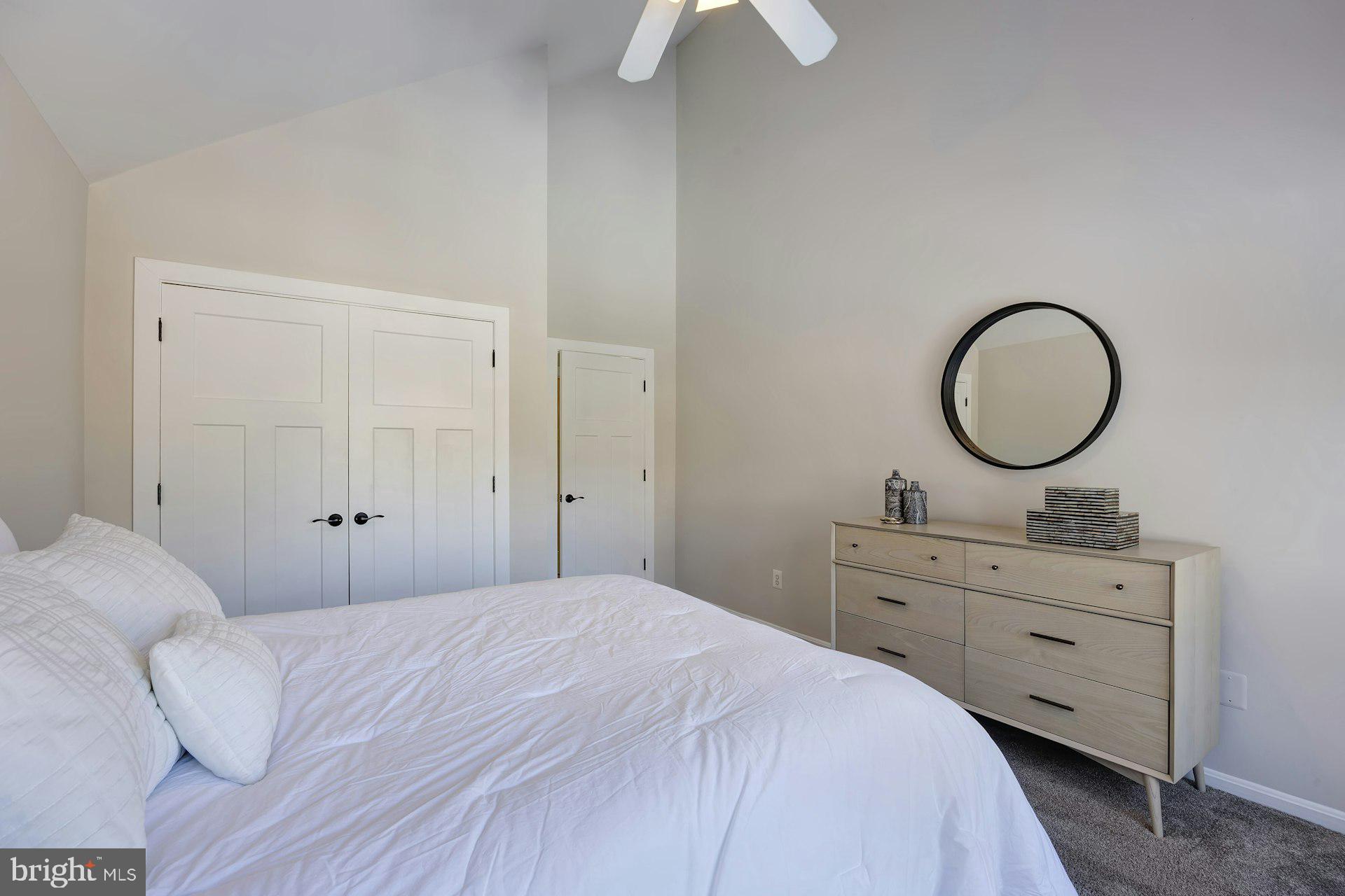 MCHENRY HEIGHTS - Residential