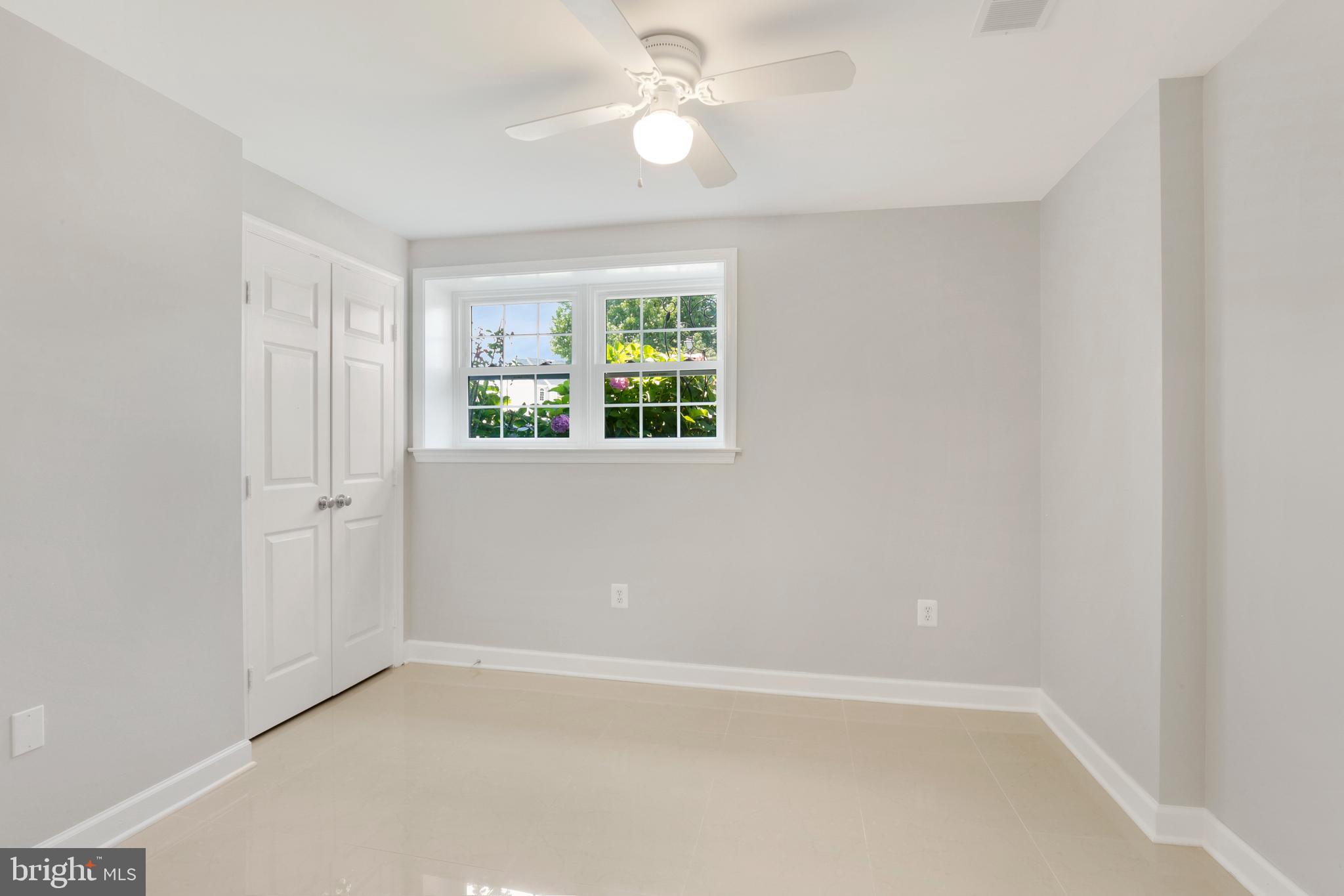 PRINCE WILLIAM COMMONS - Residential