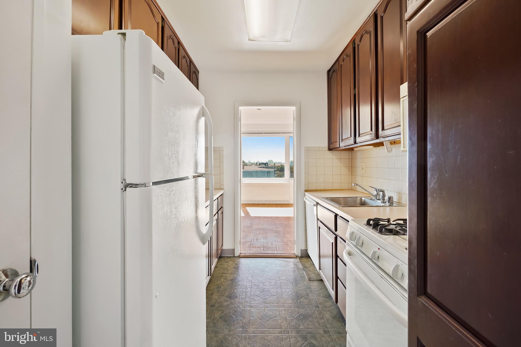 2475 VIRGINIA AVENUE NW 921