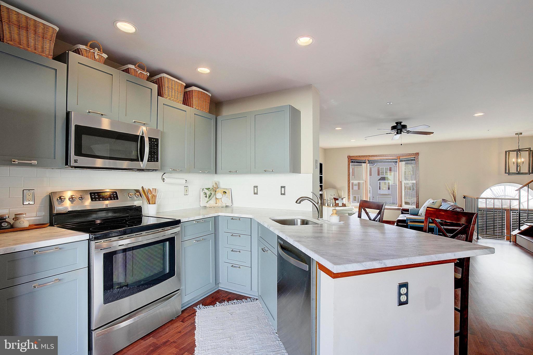 BURNT OAKS - Residential