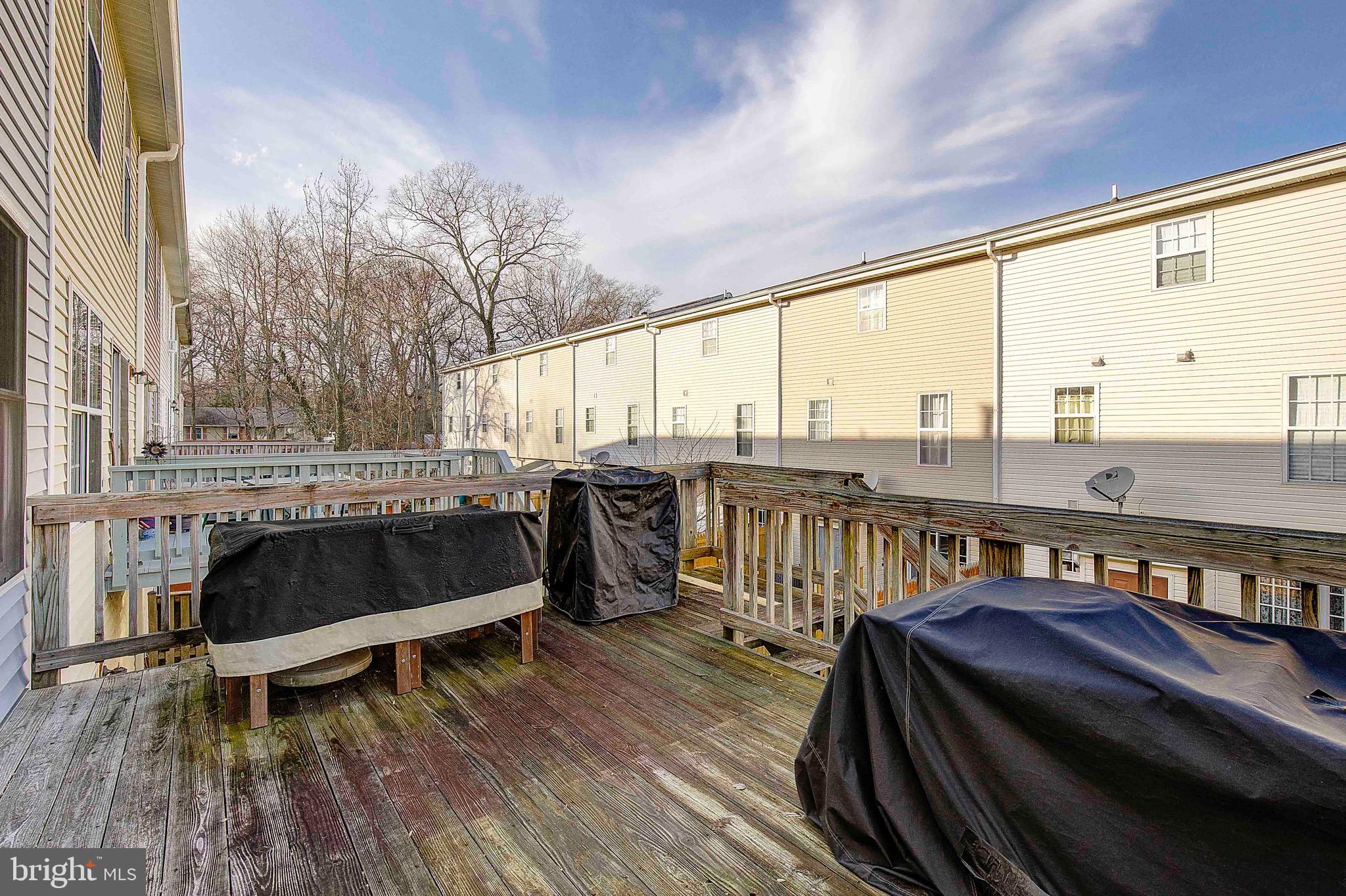 BURNT OAKS - Residential