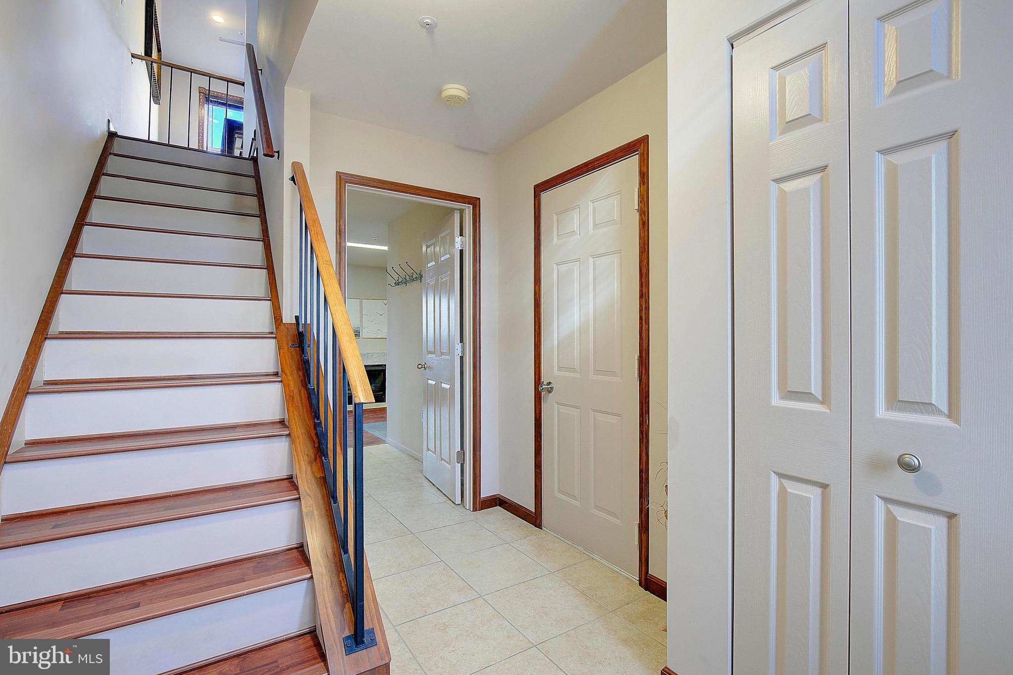 BURNT OAKS - Residential