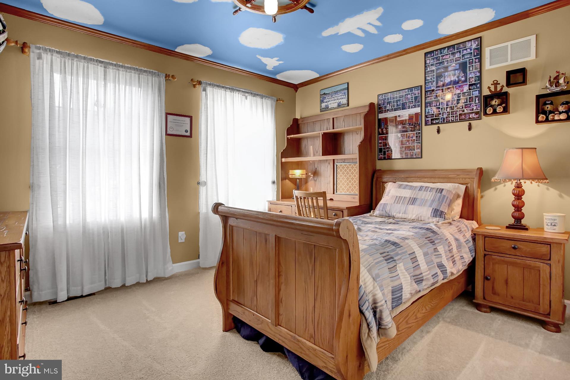 RIDGE CREST - Residential