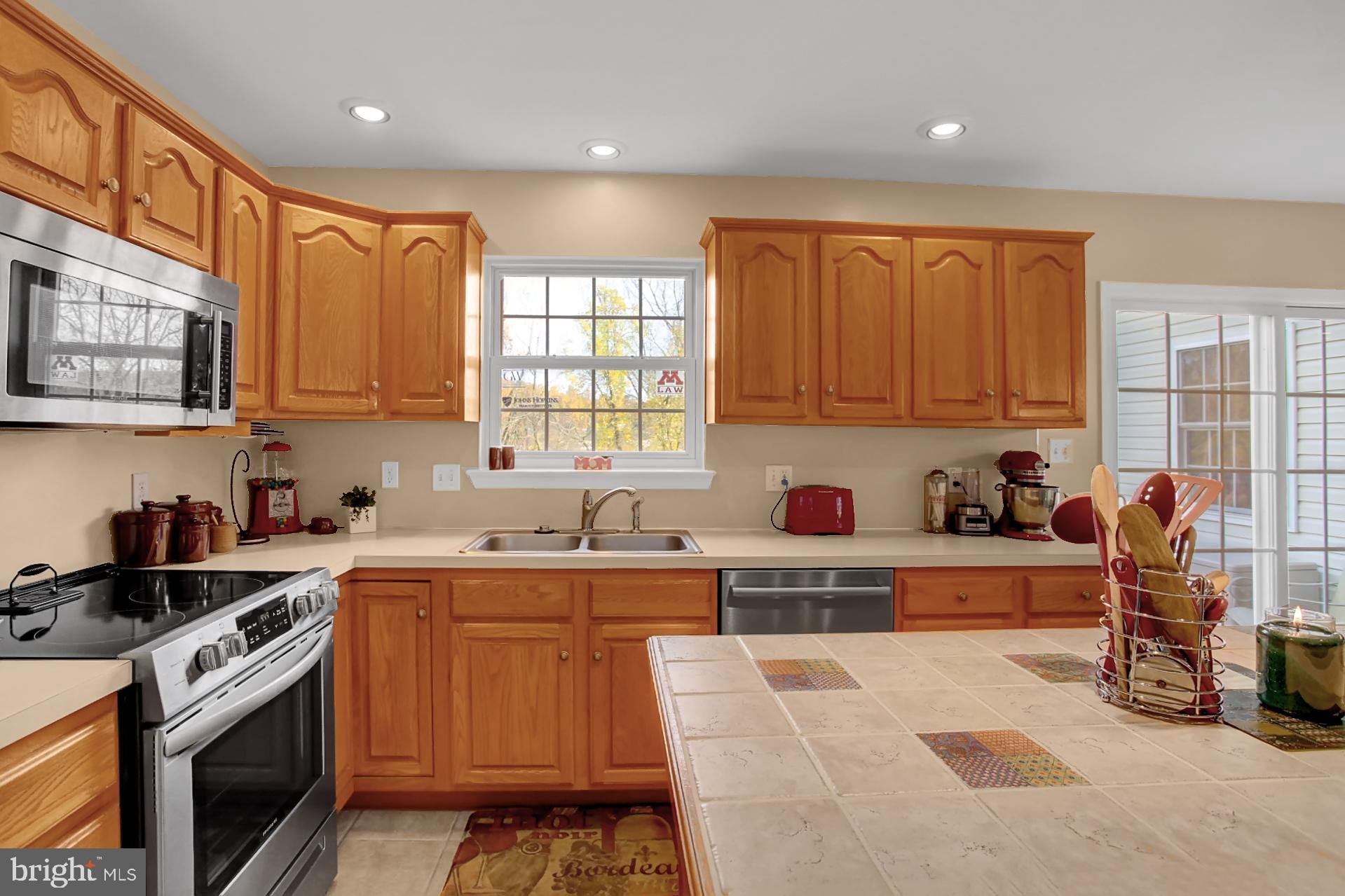 RIDGE CREST - Residential