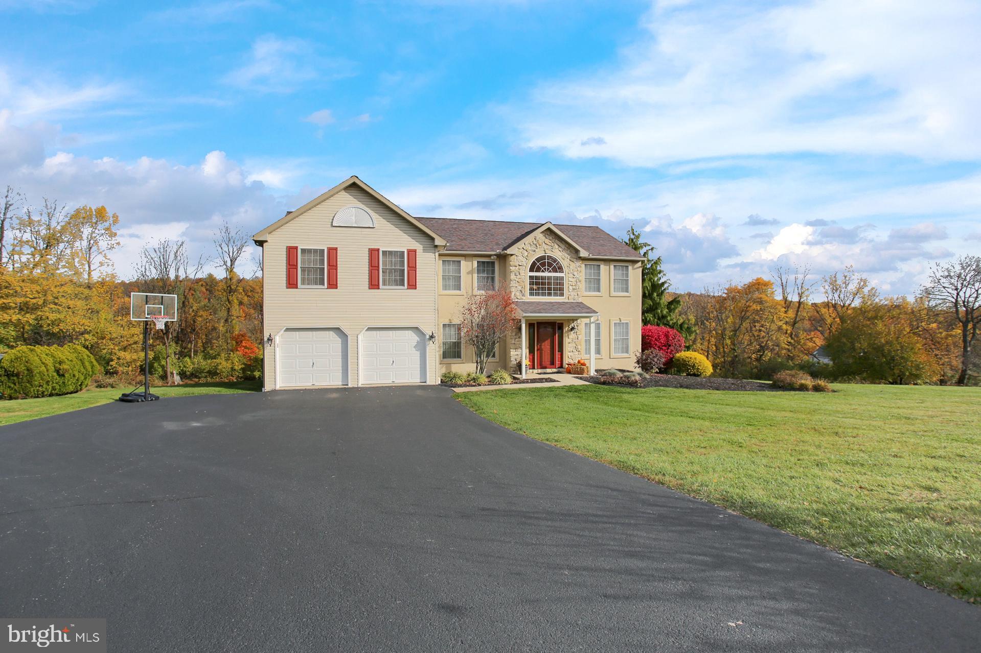 RIDGE CREST - Residential