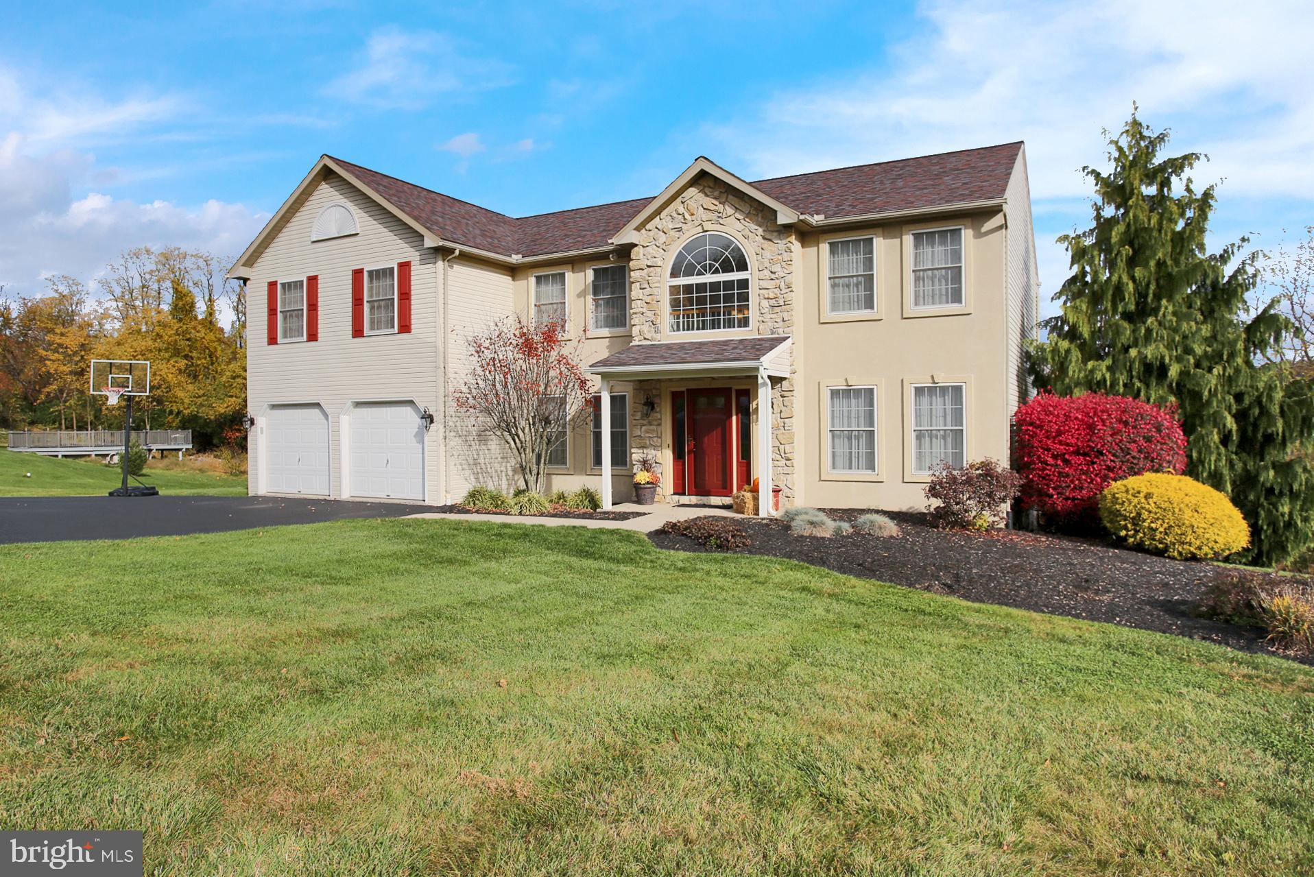 RIDGE CREST - Residential