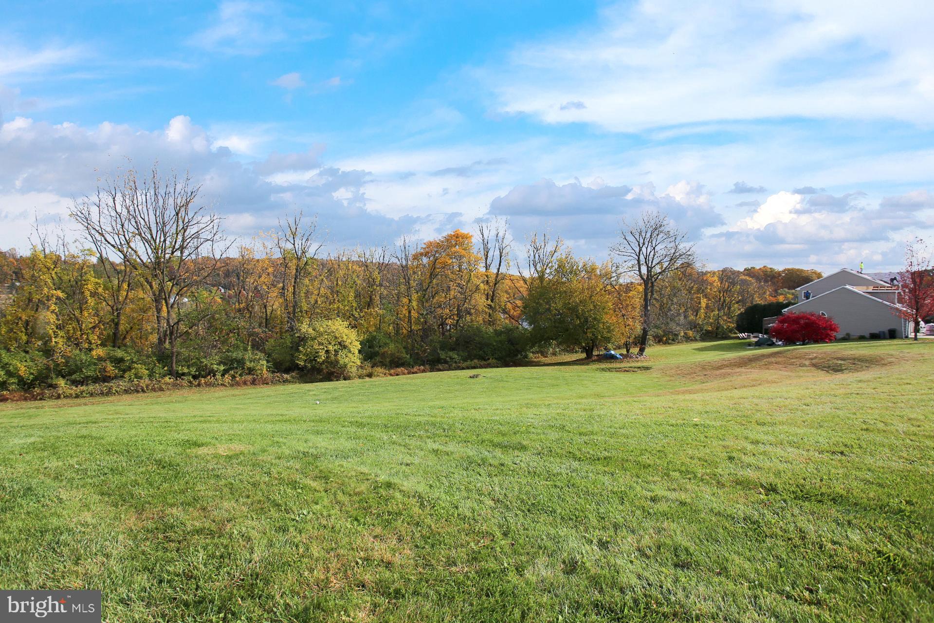 RIDGE CREST - Residential