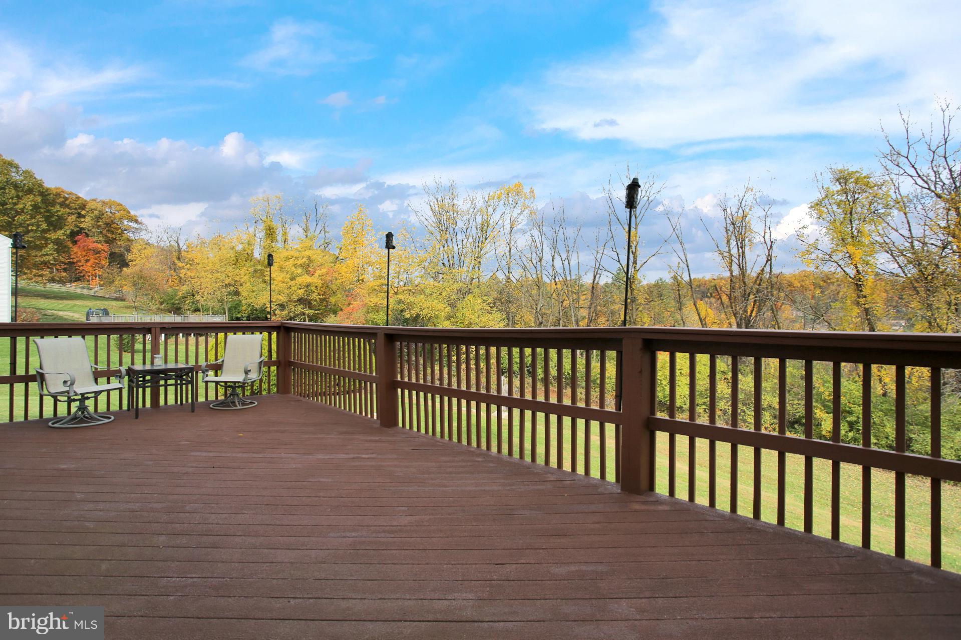 RIDGE CREST - Residential