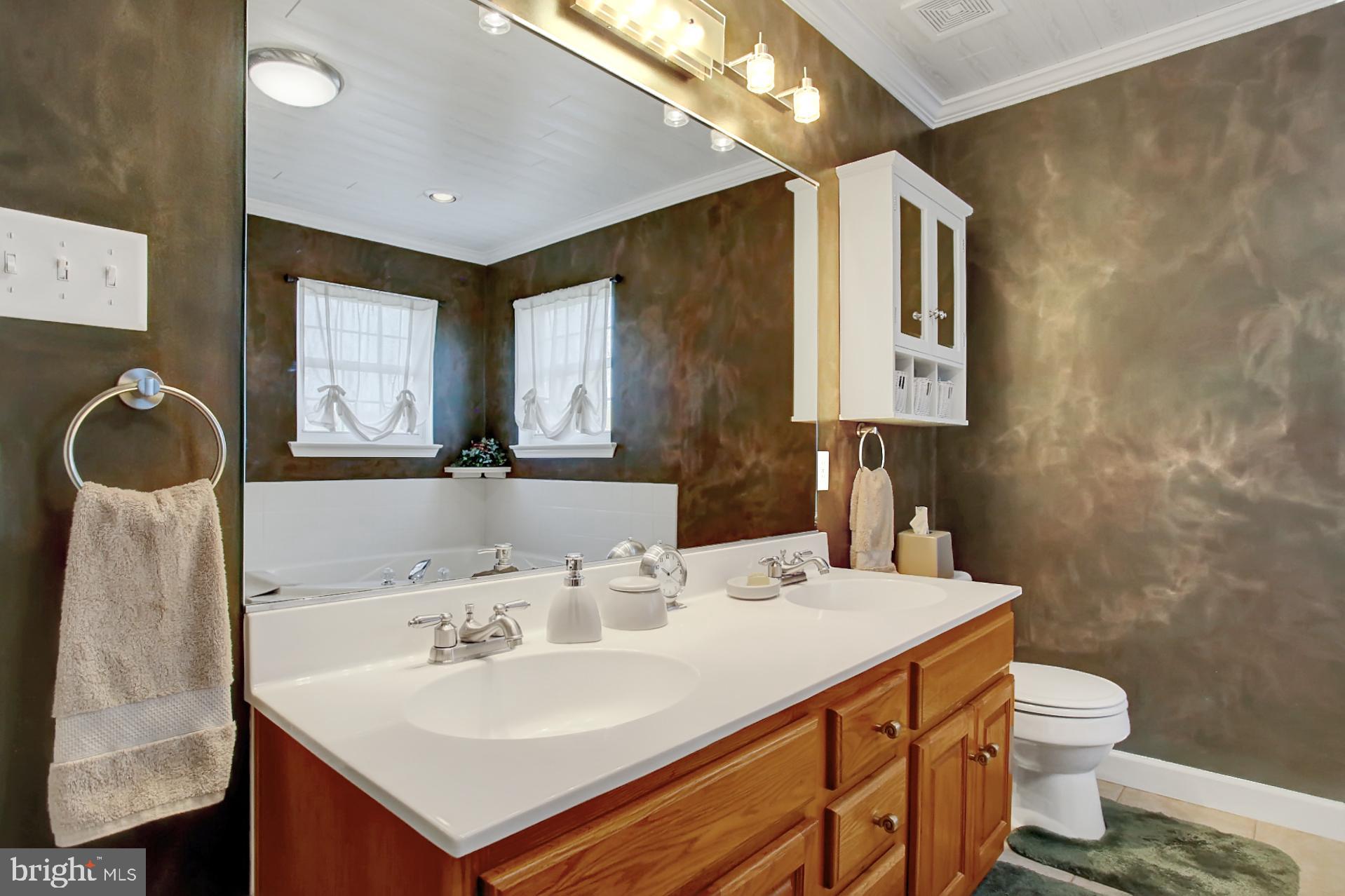 RIDGE CREST - Residential